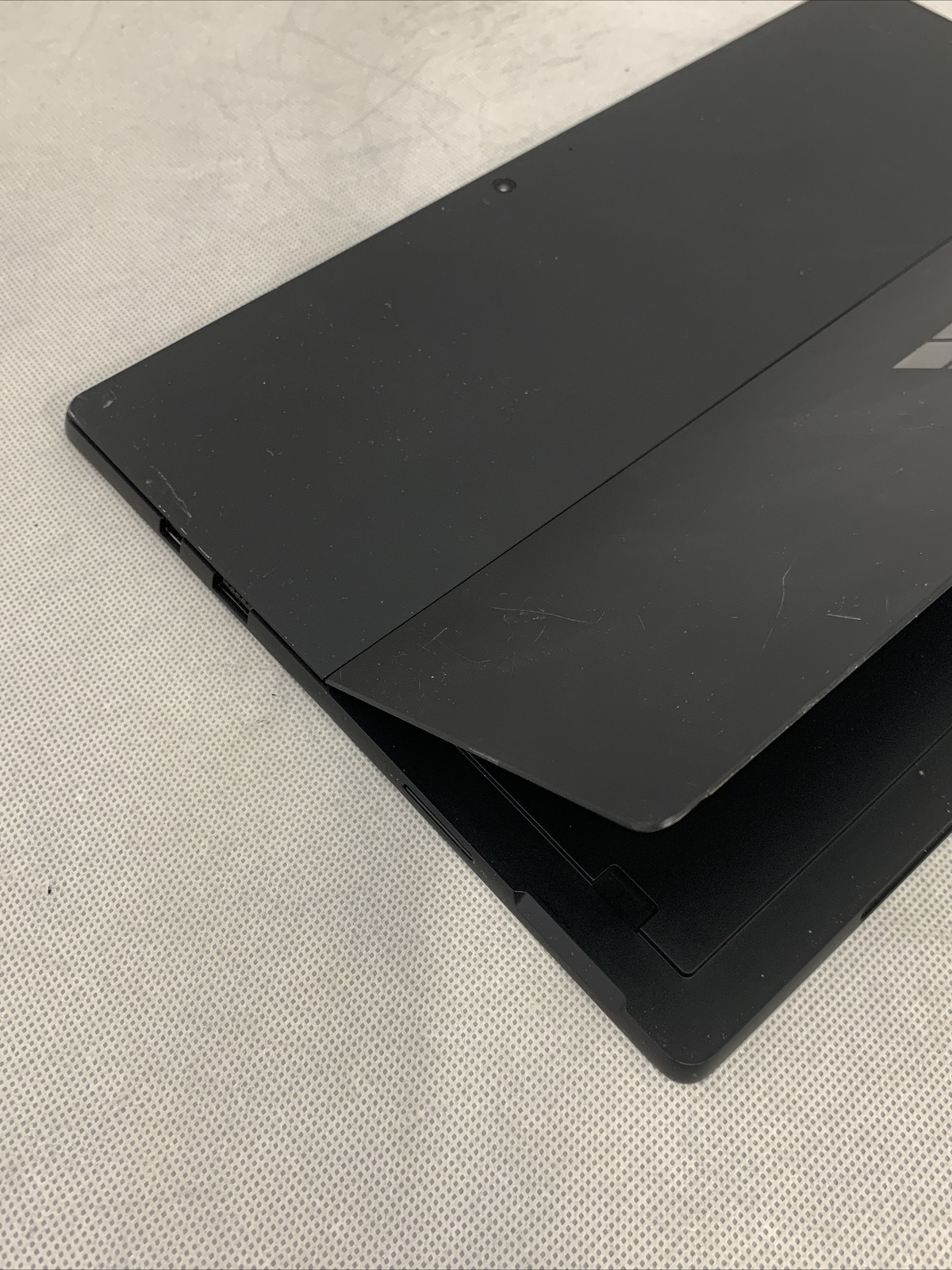 Microsoft Surface Pro 7, 12.3″ Wi-Fi 128/256/512, i3/i5/i7 Black/Platinum