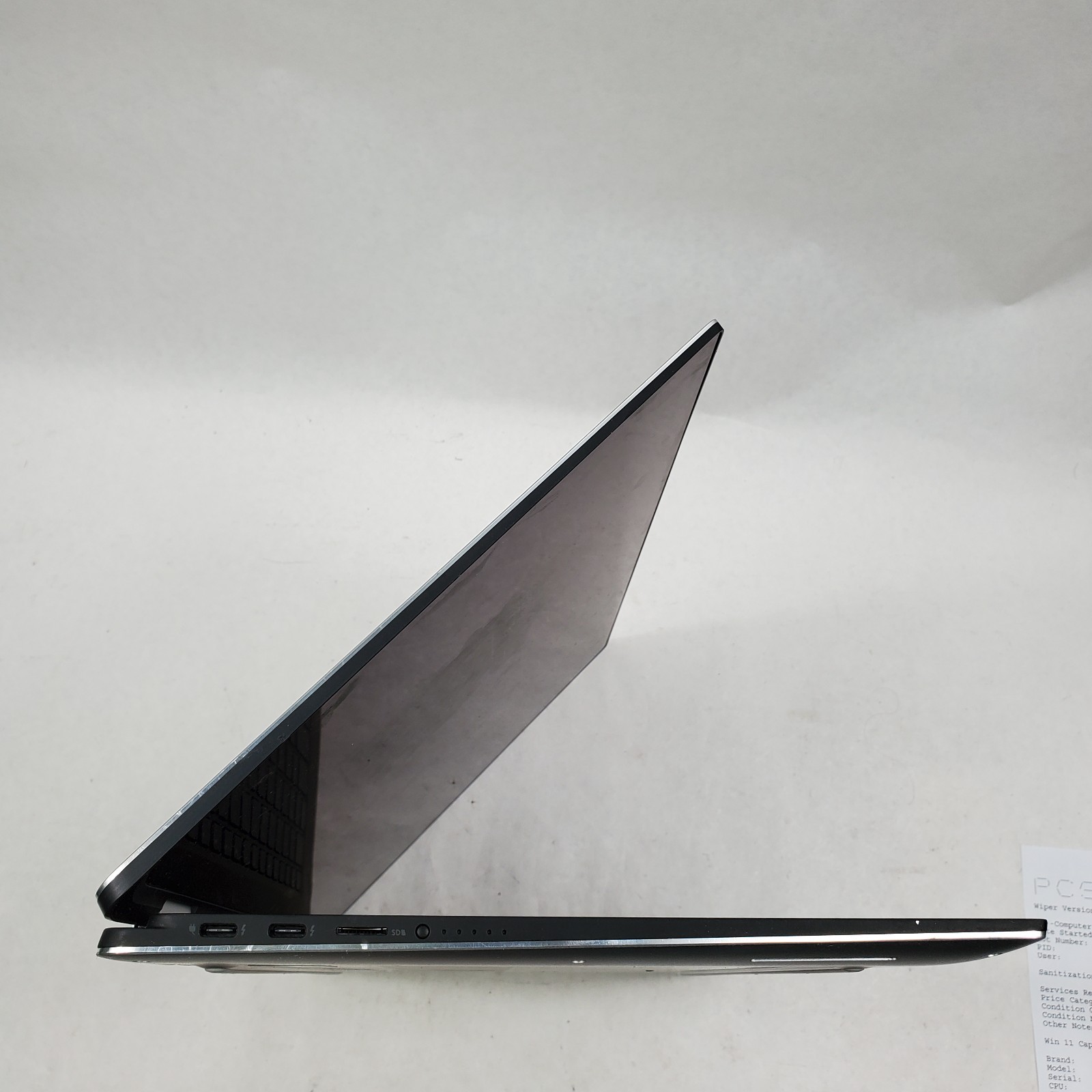 Dell XPS 15 9575 UHD 2 in 1 laptop Intel Core i7-8705G 3.1GHz 16GB RAM NO SSD