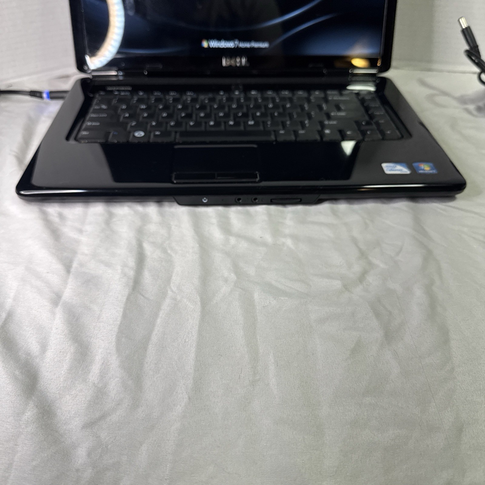 Dell Inspiron 1545 Windows 7 Laptop 500GB HD 4GB RAM Intel Dual Core DVD/CD