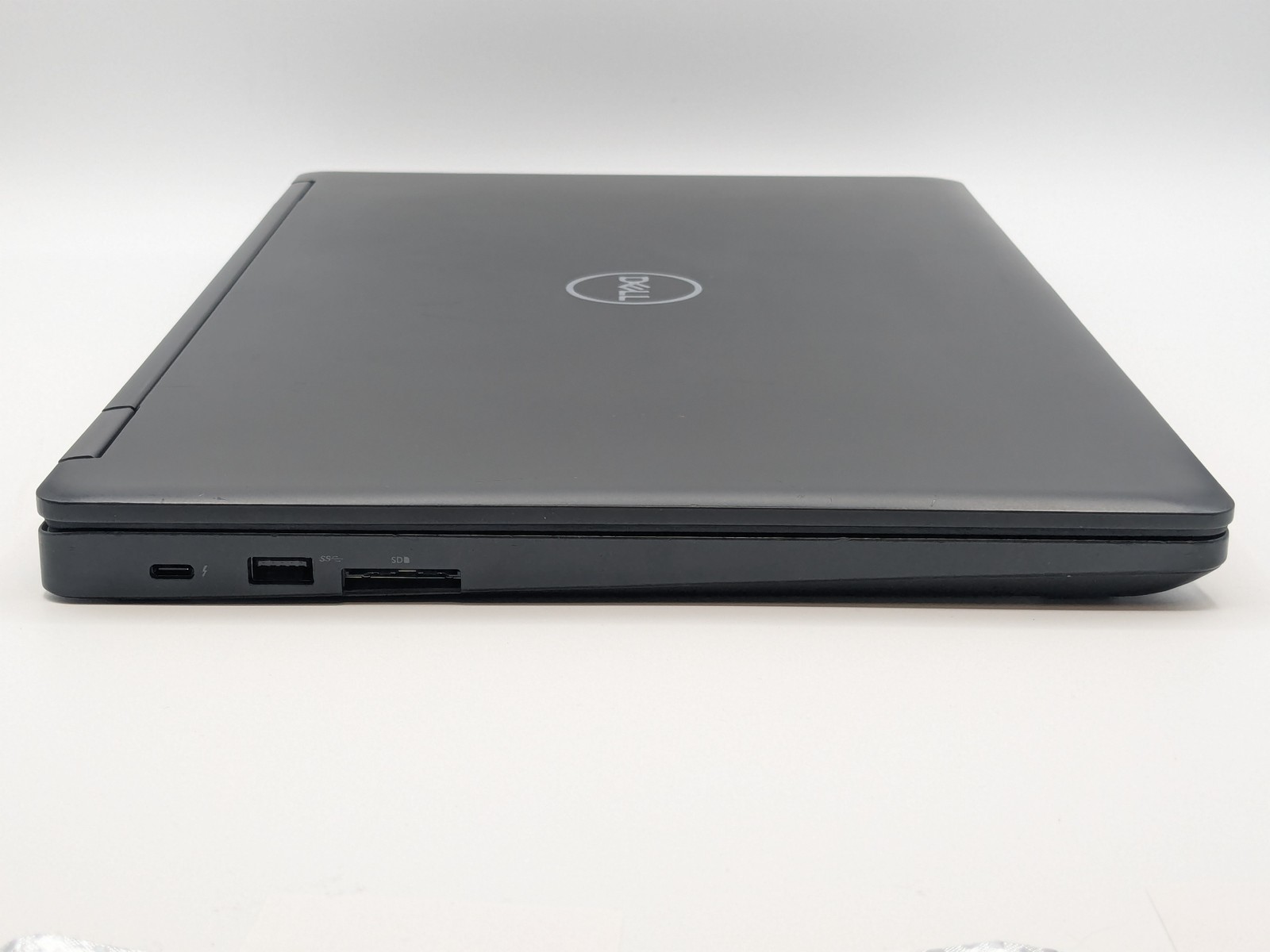 Dell Precision 3530 15″ FHD I5-8400H 1TB SSD 16GB W11P Quadro P600 Webcam
