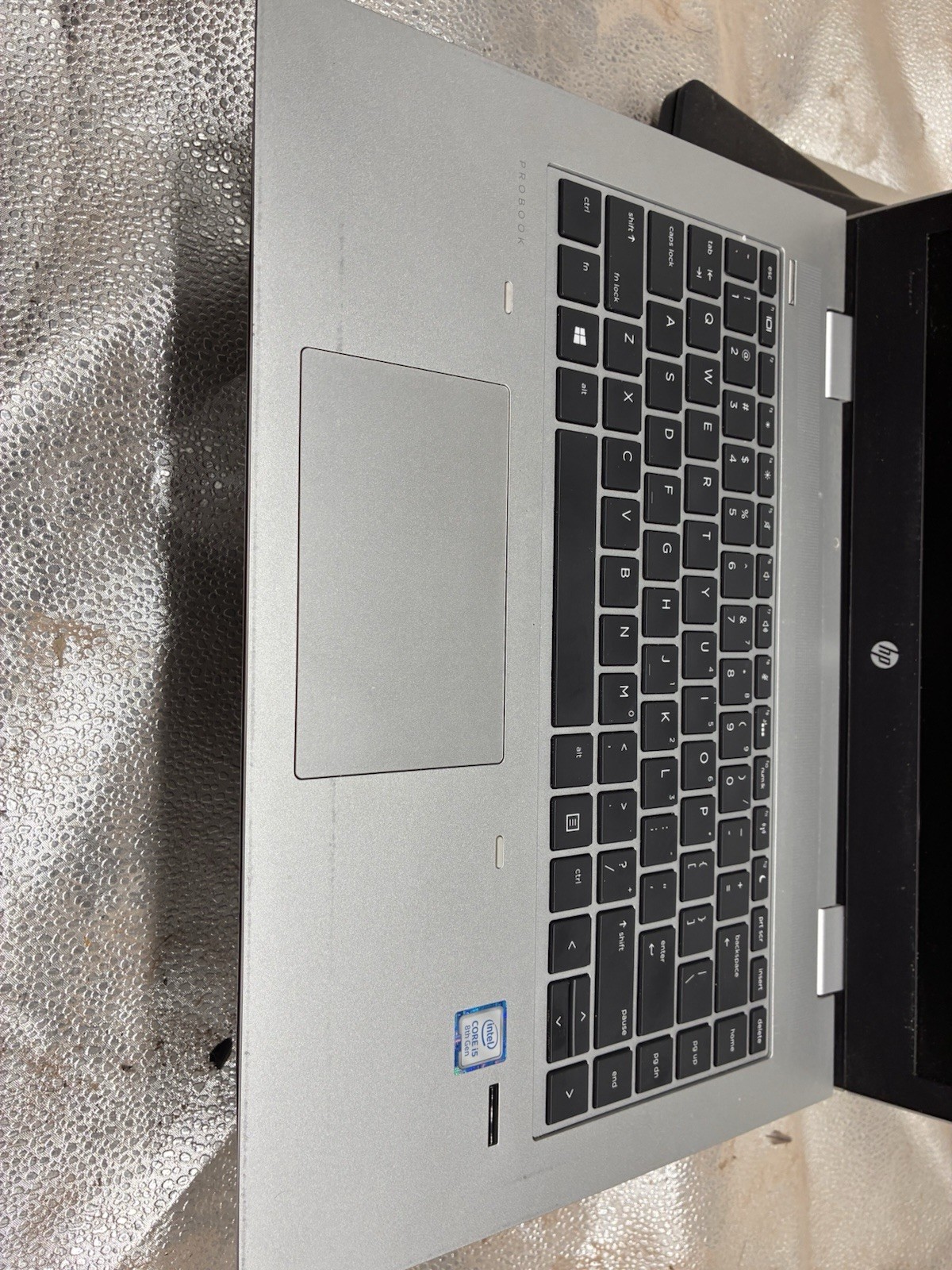 HP HP ProBook 640 G4 i5-8250U 1.60 GHz No RAM No SSD No Adapter READ