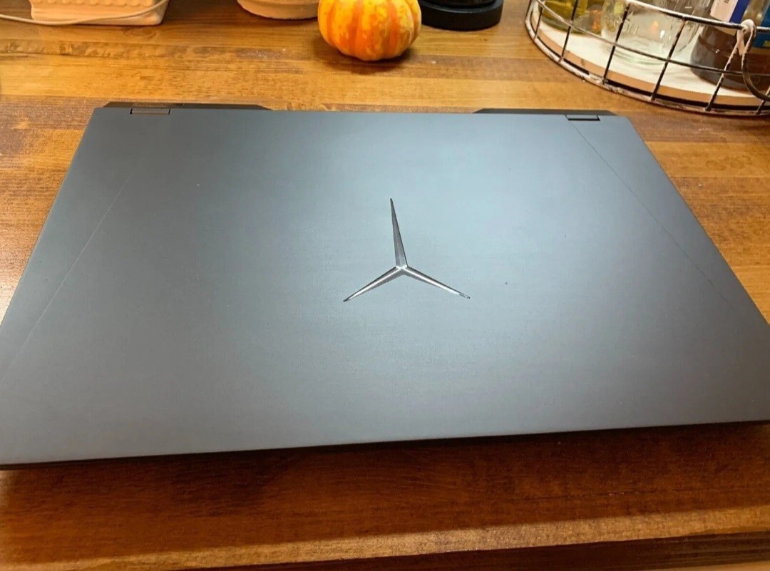 Lenovo Legion 5 Pro 16″ Gaming AMD Ryzen 7 16gb RAM 165 Hz NVIDIA GeForce 3060