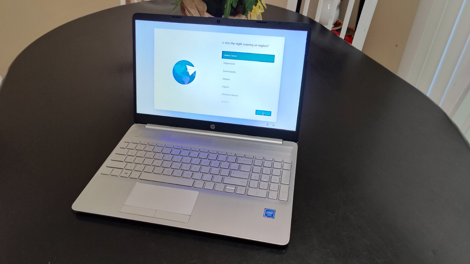 HP 15-dw1032nr Windows 10/11 15.6″ Screen Intel Proc. 1 TB Hard Drive 8 GB RAM