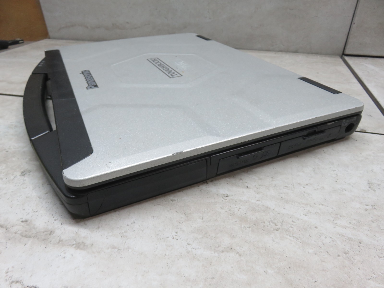 Panasonic ToughBook CF-54 i5-7300U CPU 8GB 256GB SSD WIN 11 PRO 3340 Hours
