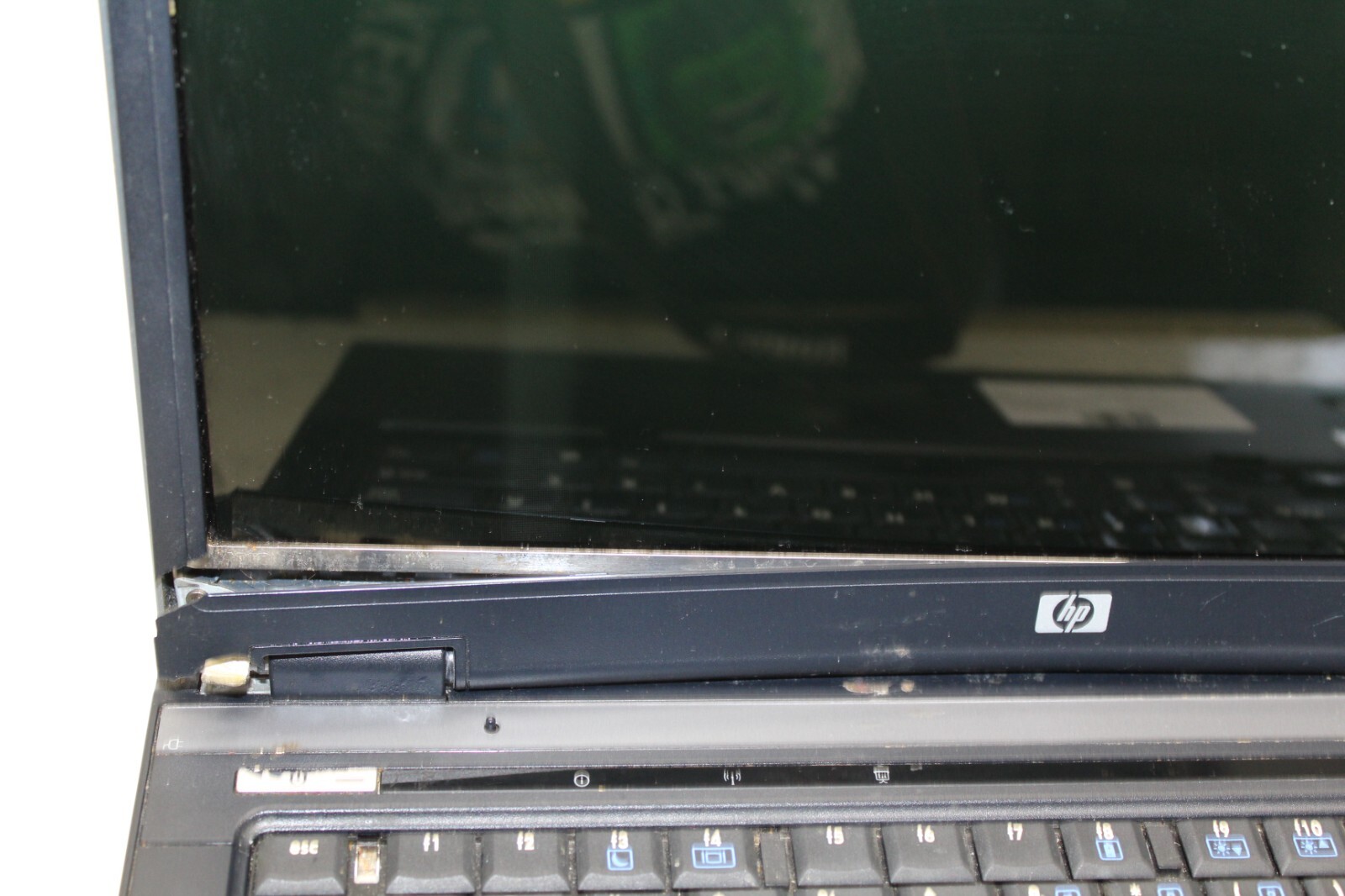 HP Compaq 6710b Laptop Intel Core 2 Duo T7100 1.5GB Ram No HDD