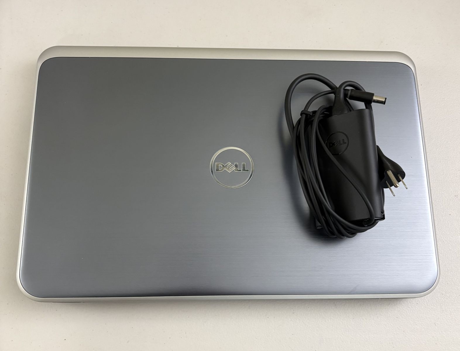 Dell Inspirion 17R-5737 17.3″ Intel Core i7 16GB RAM For Parts/Repair