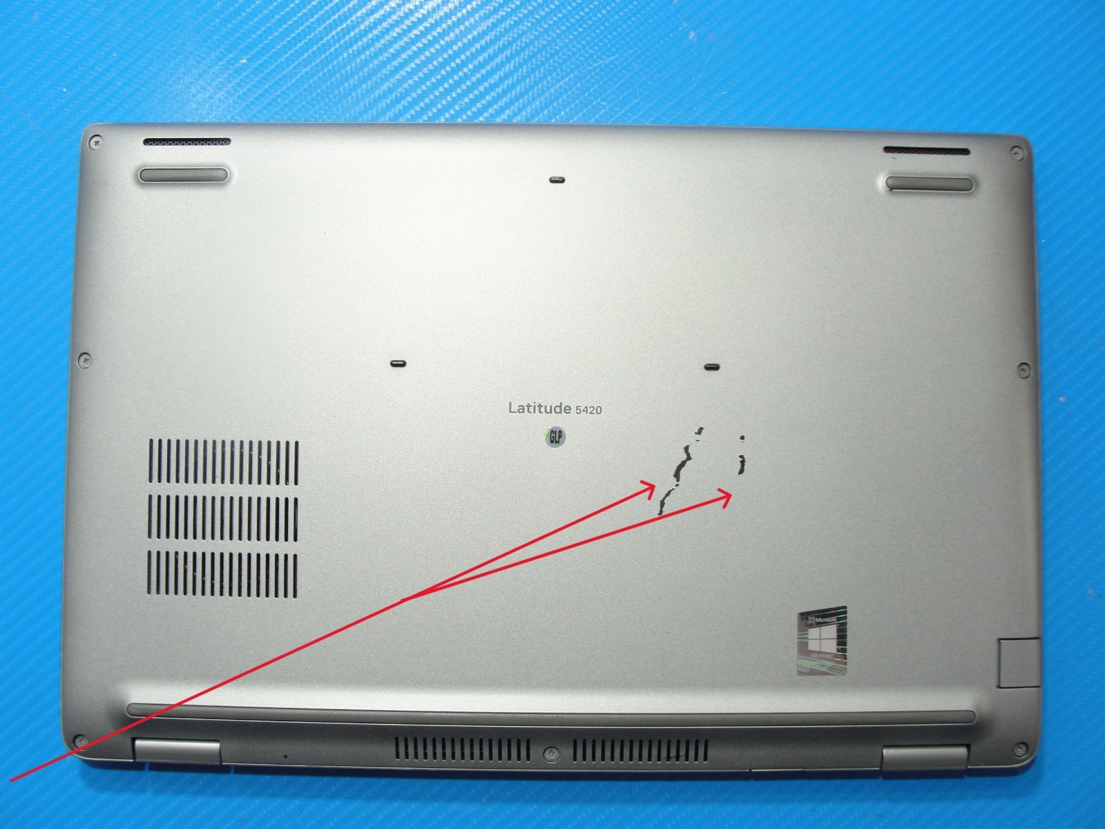 Dell Latitude 5420 14″ FHD Intel Core i7-1165G7 8GB RAM 512GB SSD + PA