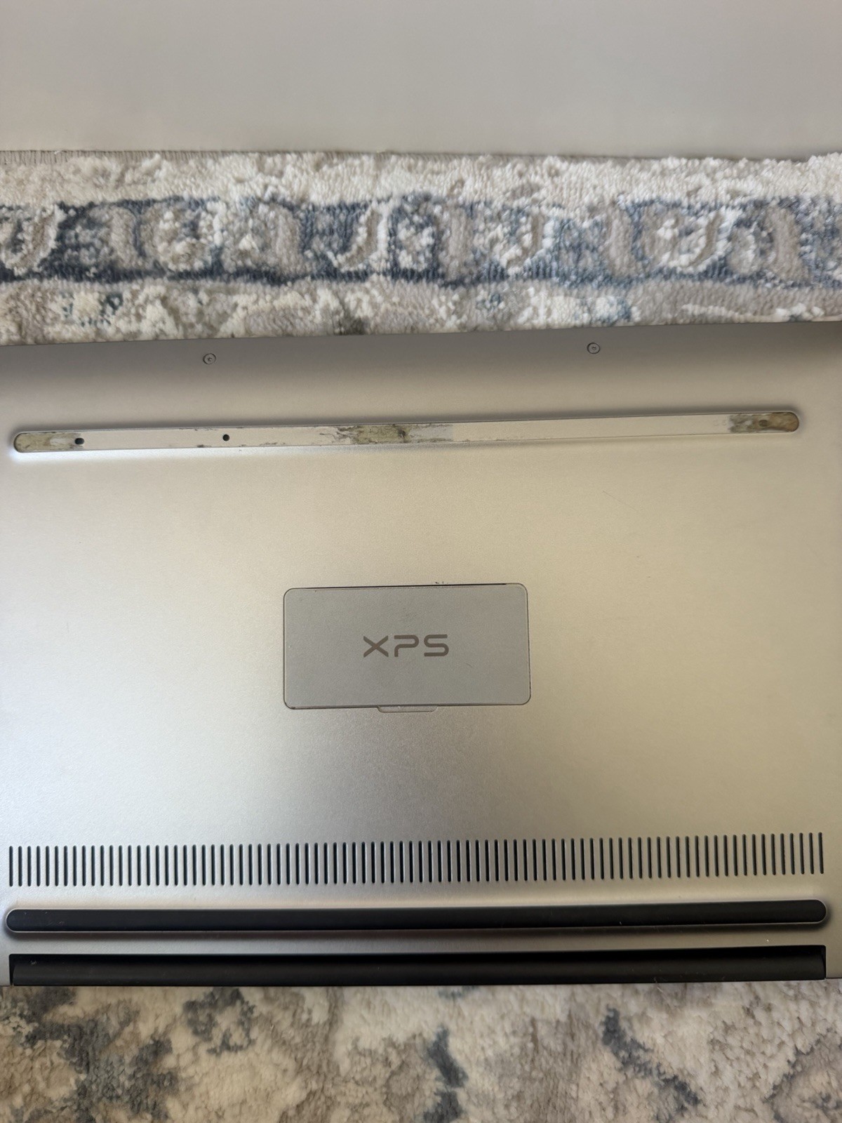 Dell XPS 13 Laptop – Powers On – No Charger Included – AS IS Need money for audi