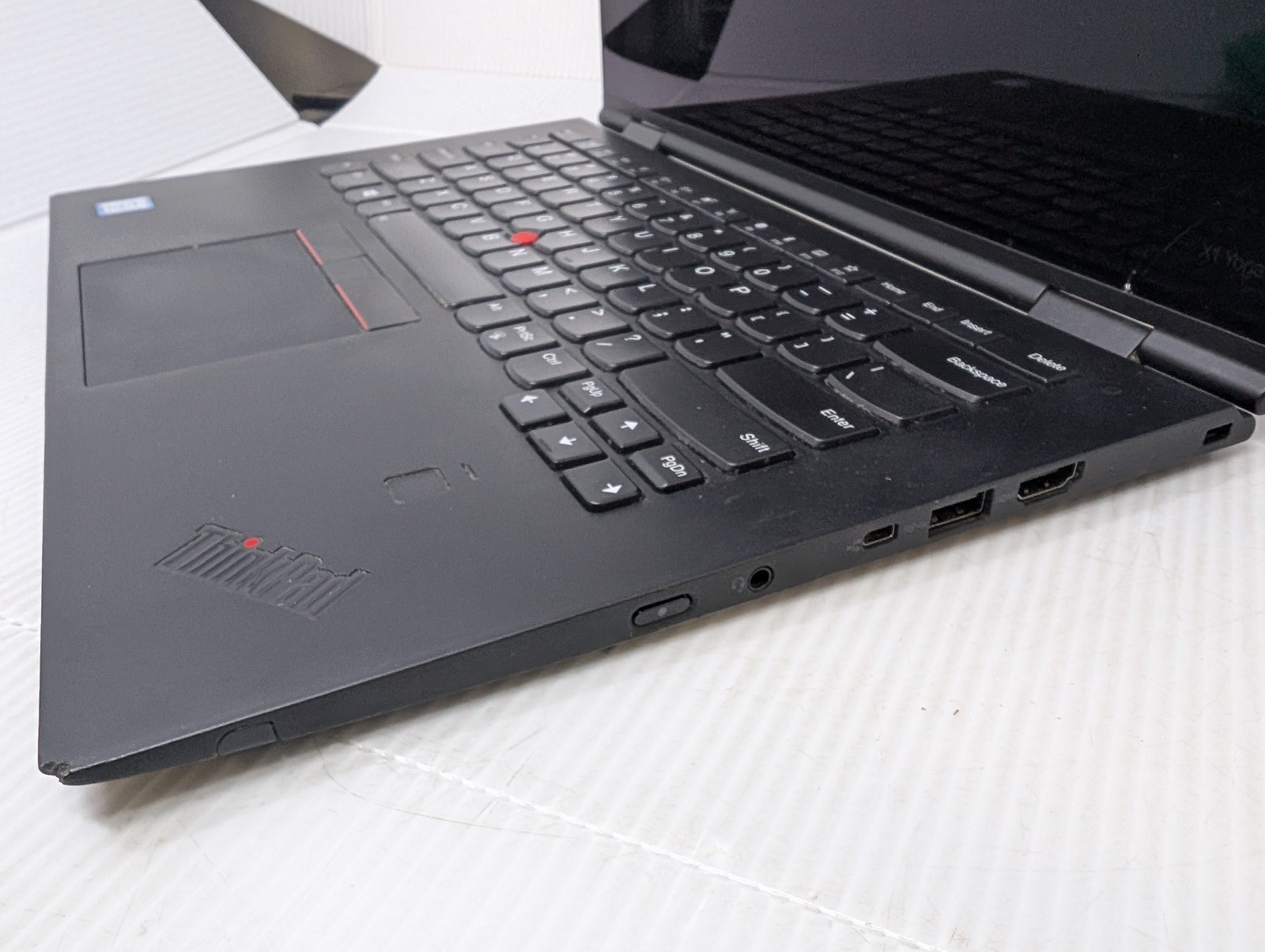 Lenovo ThinkPad X1 Yoga 3rd Gen i5-8350U 1.70GHz 16GB NO SSD/OS – AS-IS