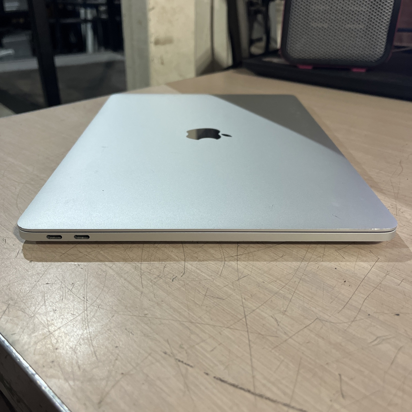 APPLE MACBOOK PRO 13″ MID-2017 CORE I5-7360U 2.3GHZ 8GB RAM NO HD