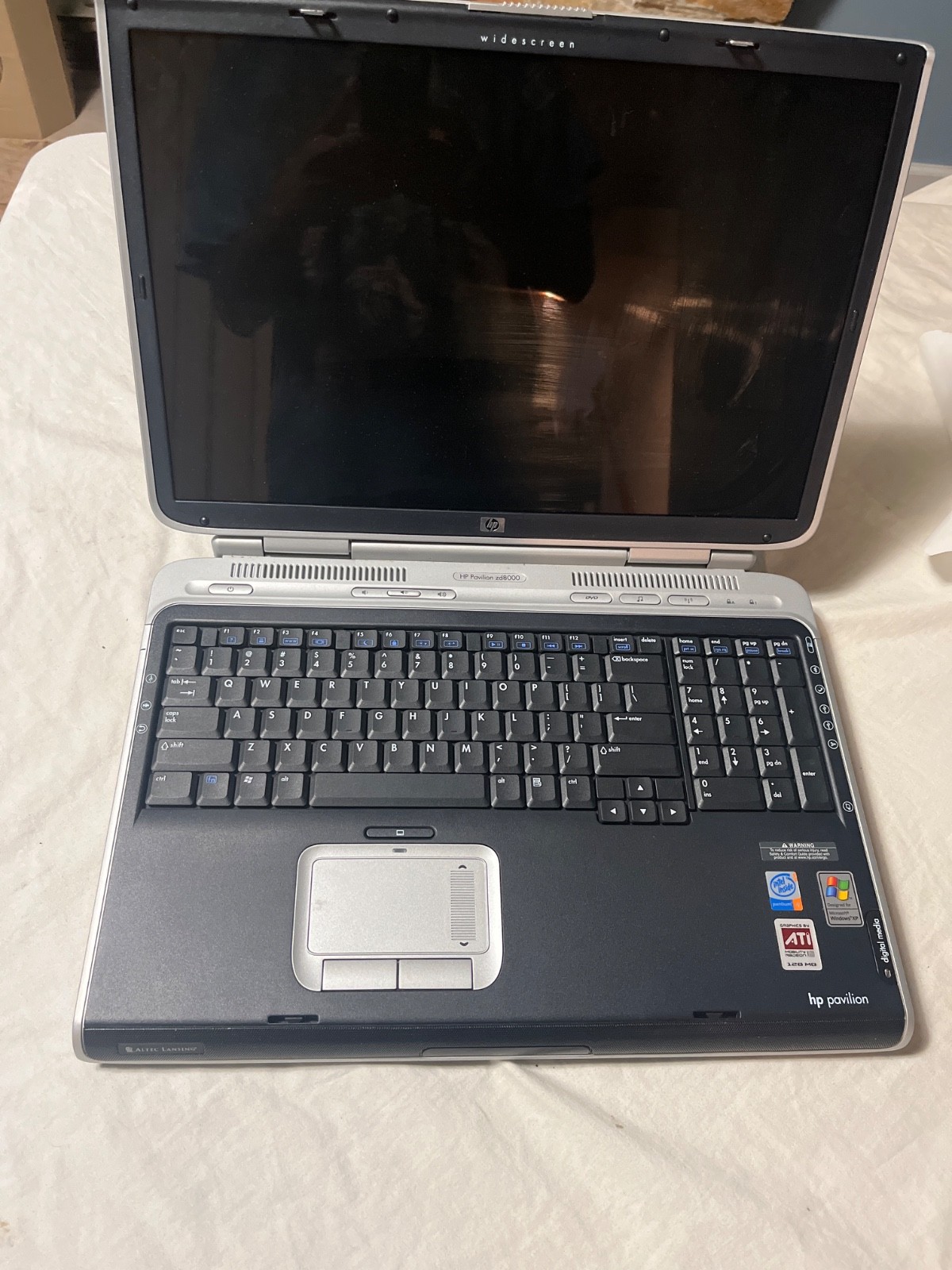 UNTESTED HP Pavilion ZD8000 NO CHARGER FLAWS
