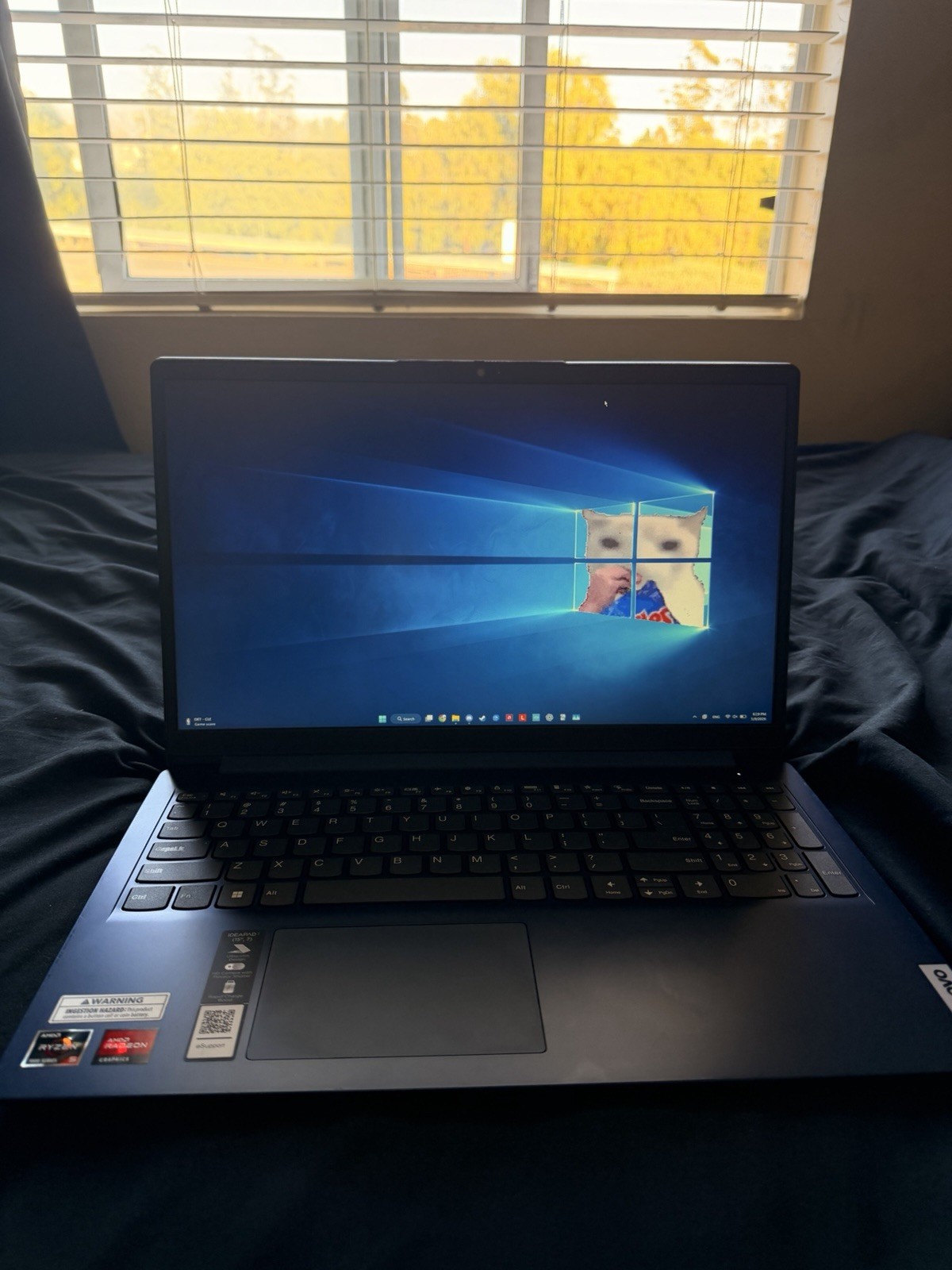 Lenovo IdeaPad 1 15AMN7 Laptop – Ryzen 5 7520U / 16GB RAM / 256GB SSD / Win 11