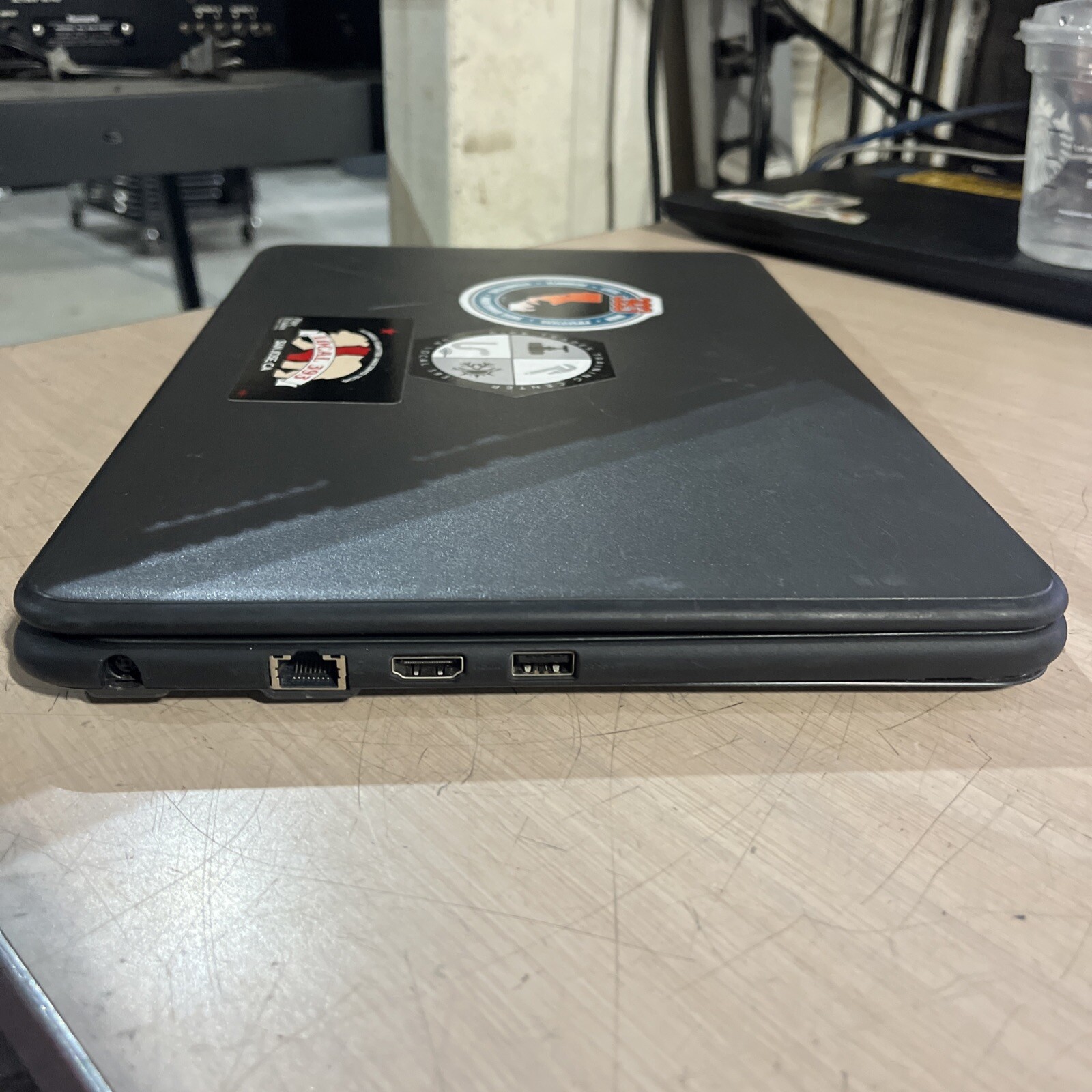 DELL LATITUDE 3310 INTEL CELERON 4205 1.80GHZ 4GB RAM NO HD .