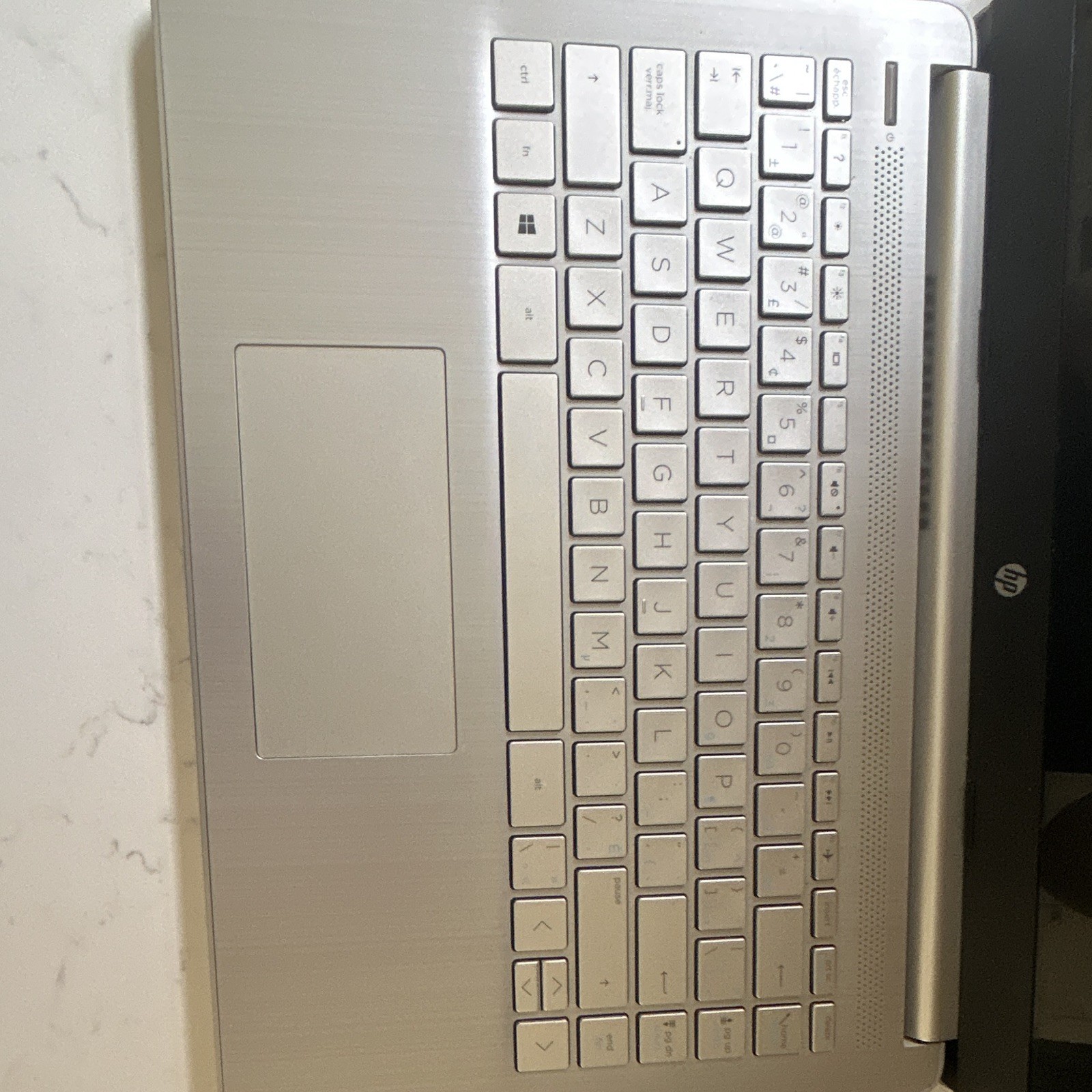 HP Laptop – 14-fq0008ca AMD 3020e processor 4 GB of RAM webcam