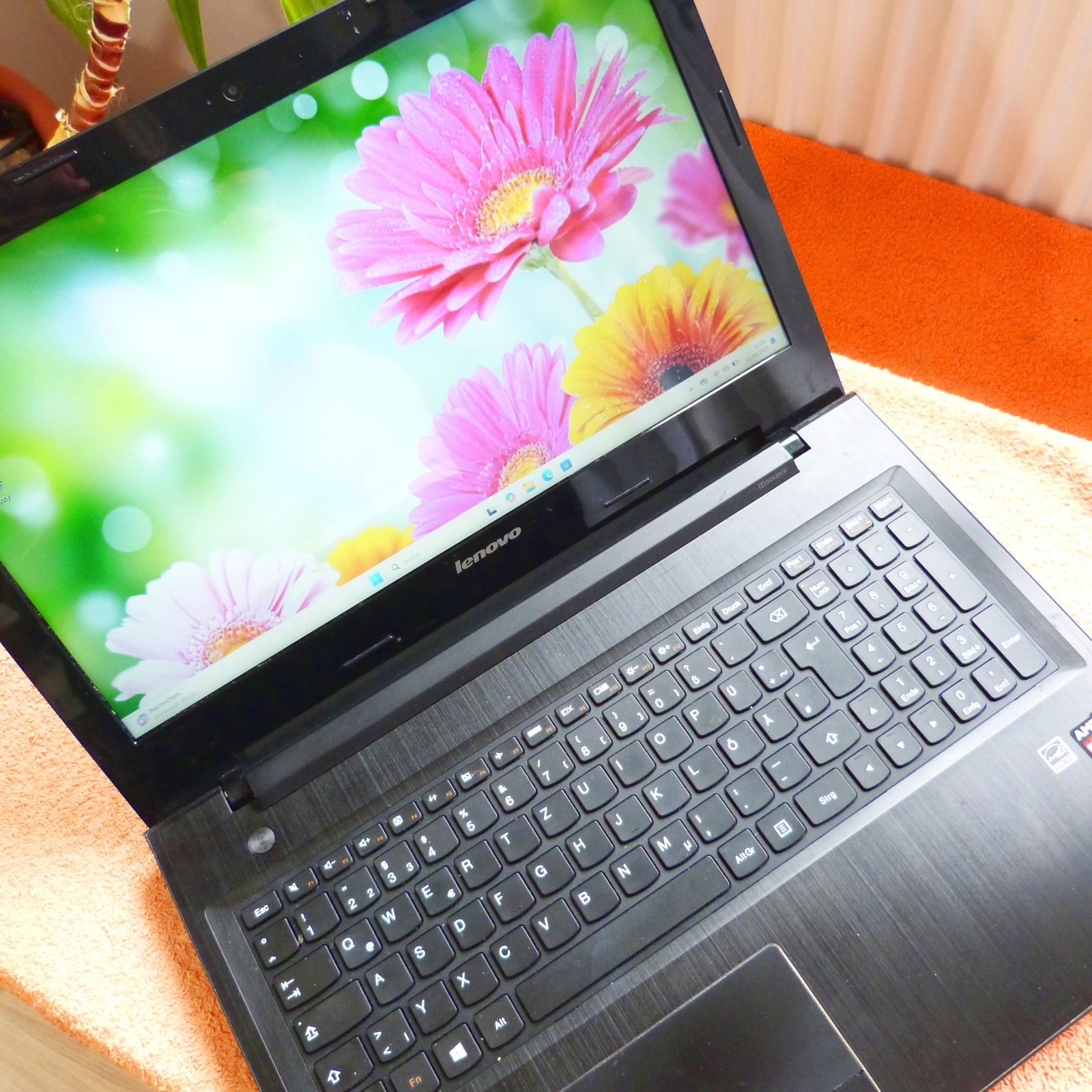 Lenovo Z50 ULTRABOOK 15″ FULLHD l SSD Windows 11 l AMD QUAD CORE l 8GB RAM