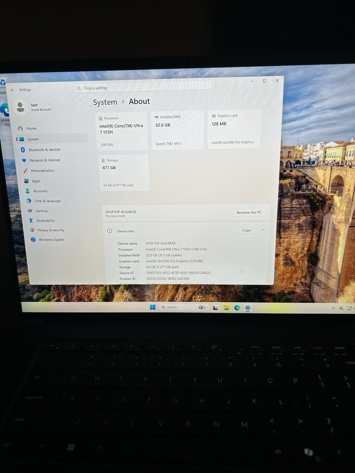 Dell Precision 5690 16″ Core Ultra 7 155H 32GB 512GB SSD Win11 READ DESCRIPTION