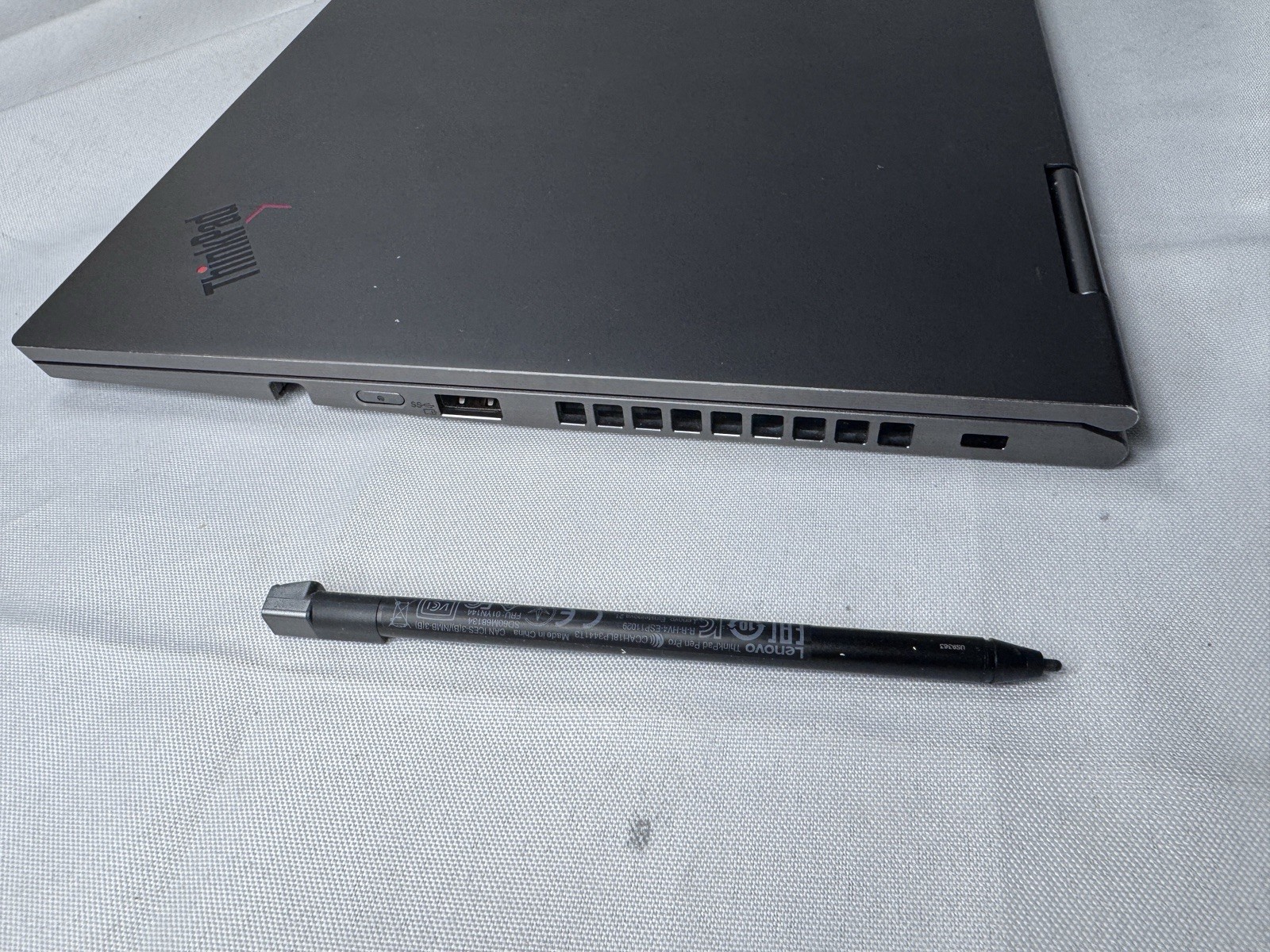 Lenovo ThinkPad X1 Yoga Gen 5, 14″ Touch, i7-10610U 1.8GHz, 16GB RAM, 512GB SSD!