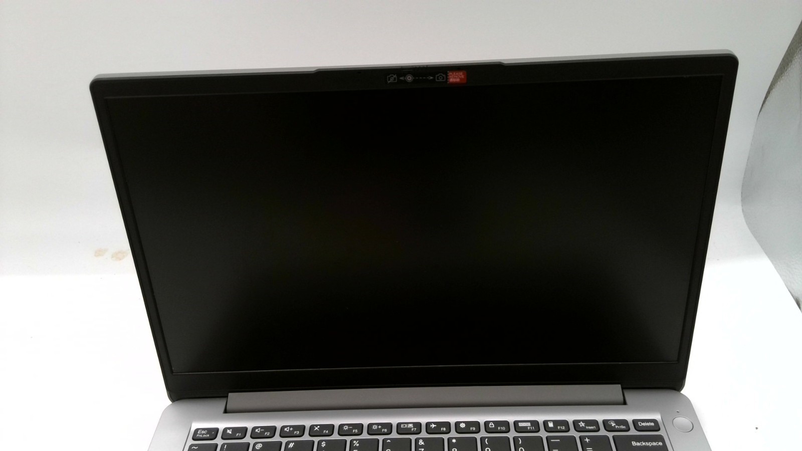 Lenovo IdeaPad 1 14IGL7 14″ Celeron N4020 no ram no hdd For Parts