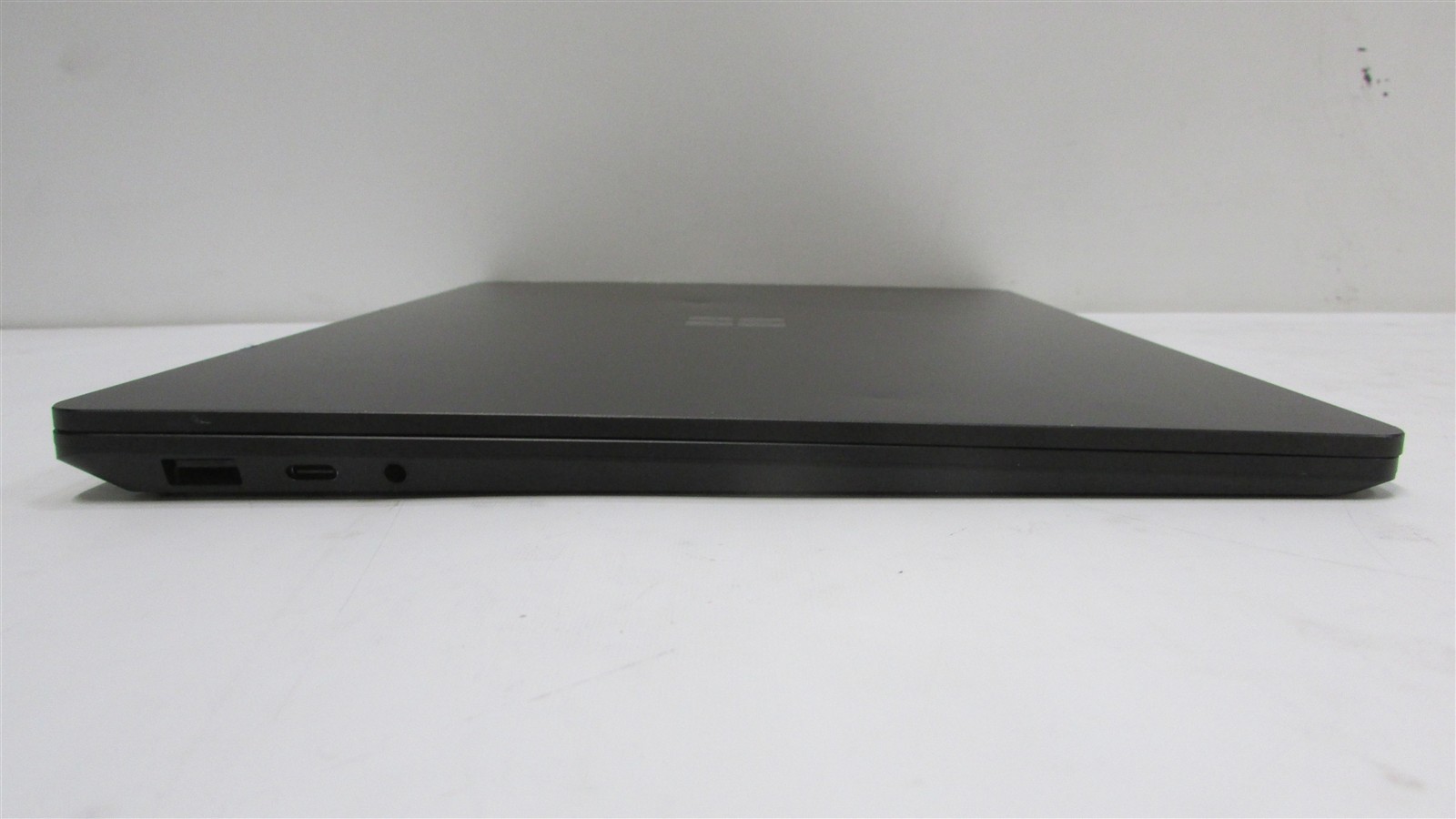 Microsoft Surface Laptop 5 1951 i7-1265U 2.7GHz 32GB RAM 1TB 13″ Win 11 Pro DMG