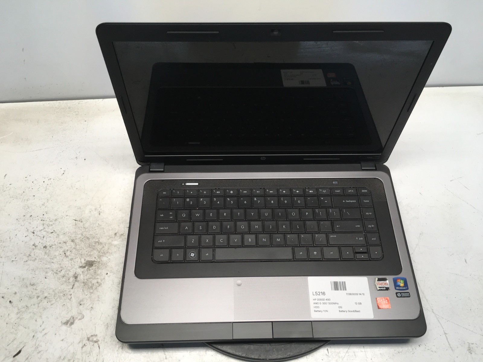 HP 2000Z-400 AMD E-300 1300MHz 12 GB NO HDD