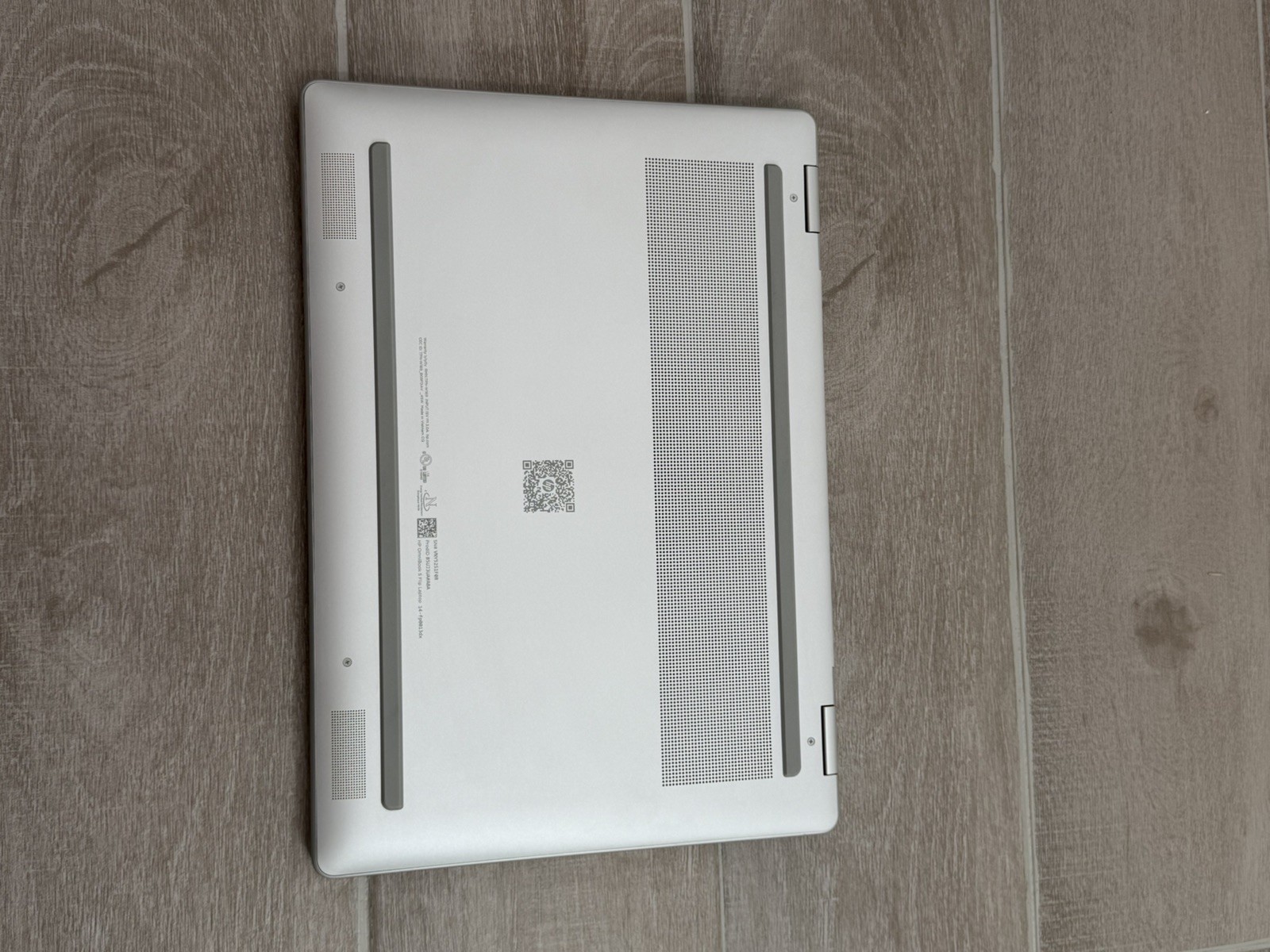 HP OmniBook 5 Flip 14″ Touch Laptop Core 5-120U 8GB RAM 512GB NVMe SSD Win-11