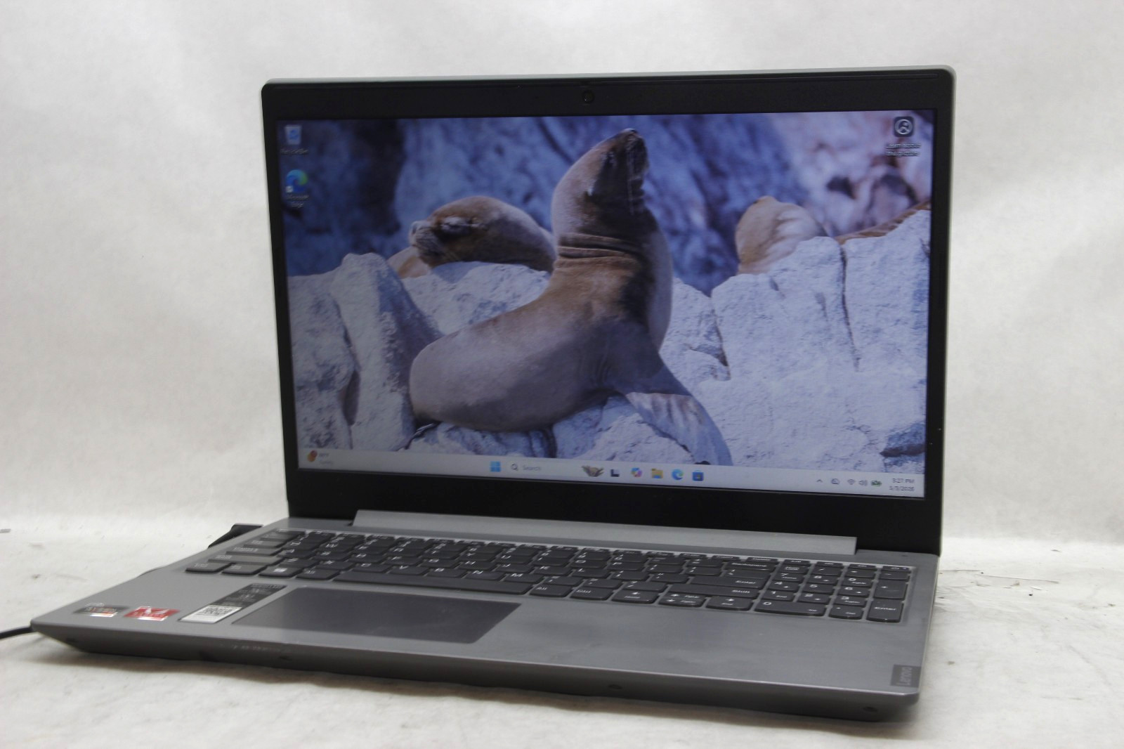 Lenovo IP L340-15API 15.6″ Laptop AMD R5 3500U 8 GB RAM 256 GB SSD No Charger