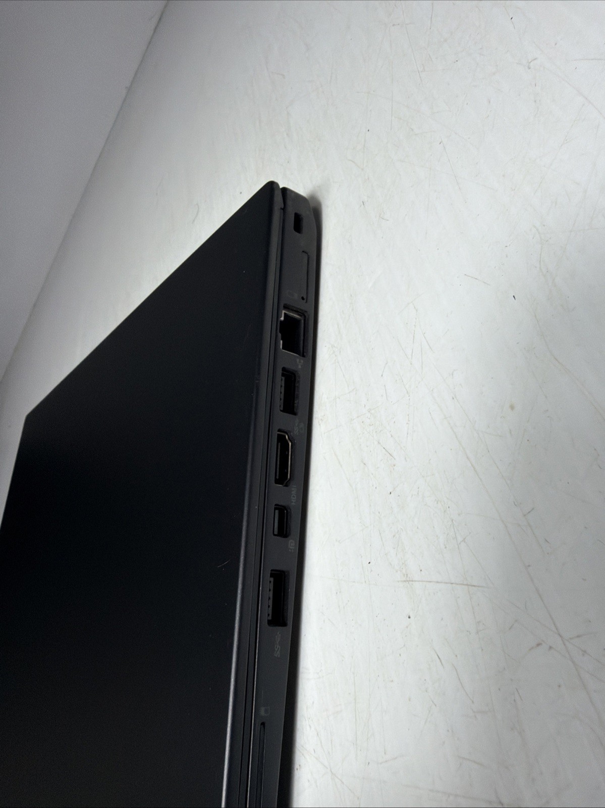 Lenovo Thinkpad T460s 14″ Laptop i5-6200u 8gb Ram No Drives Boots Bios
