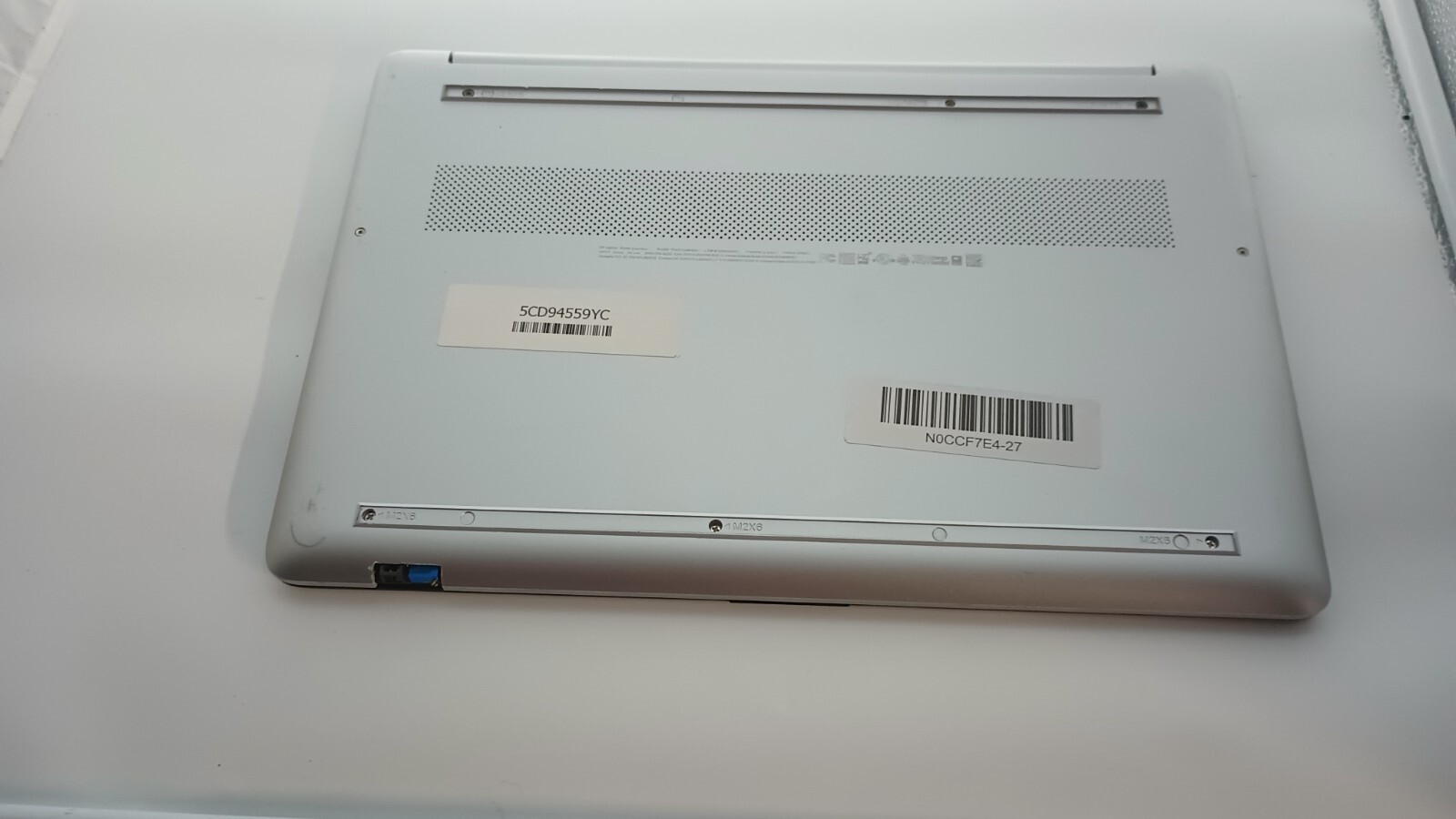 3053 HP 15-dy1751ms w/charger.i5 1035G1.8GB.128GB NVMe.15.6″.W11