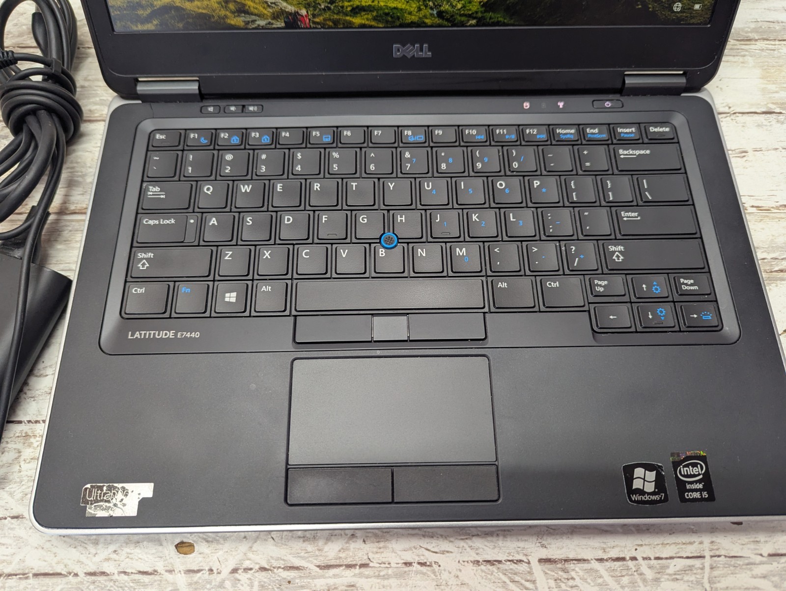 Dell Latitude E7440 14″ Laptop i5-4300U 2.5GHz 250GB 8GB WINDOWS 10pro Read