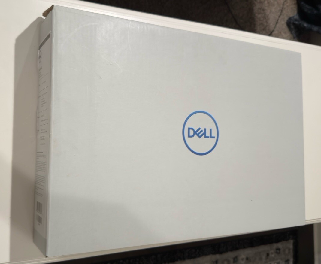 Dell Inspiron 5565 AMD A9 7th Gen. Dell Adapter 45W. No RAM, No HDD See Pictures