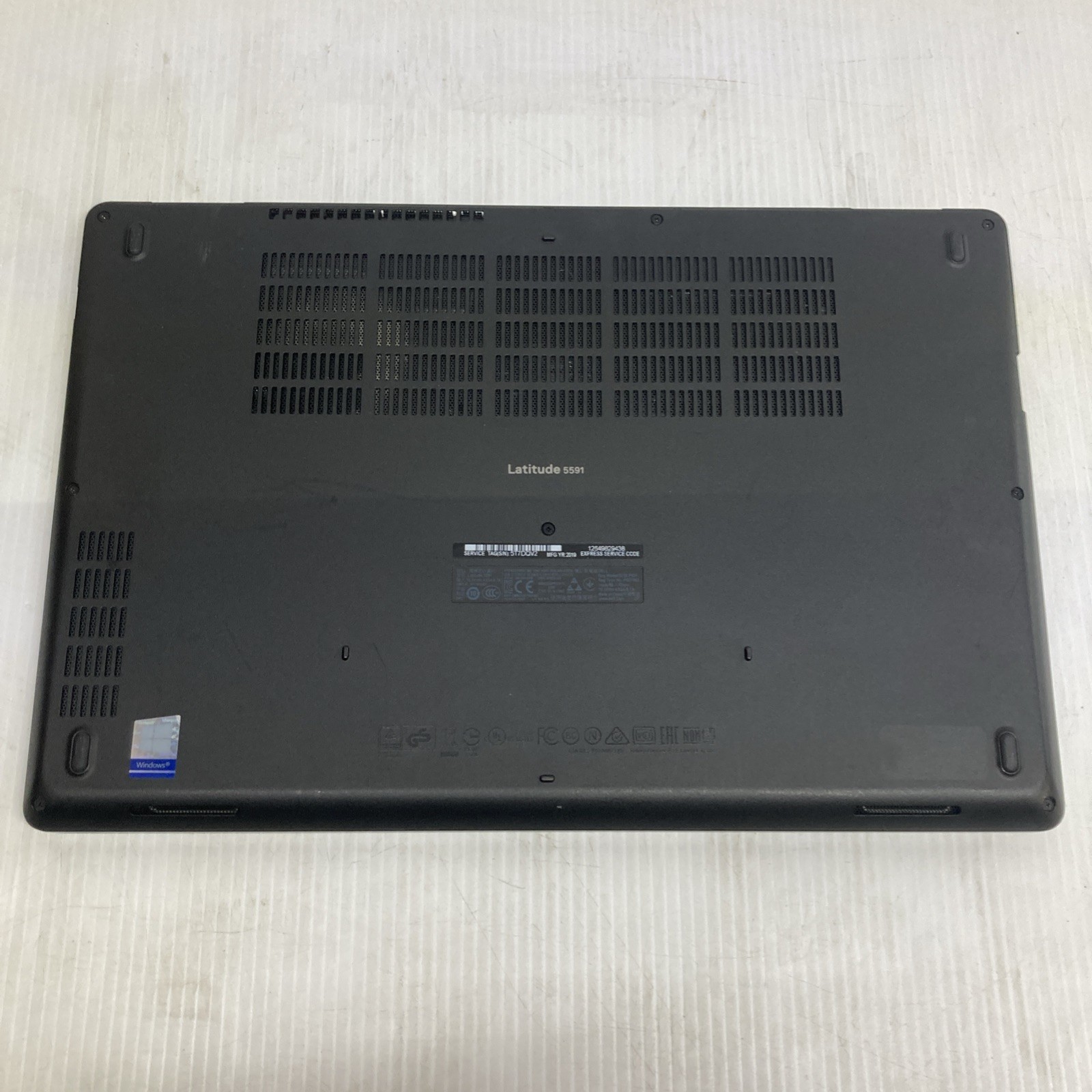 Dell Latitude 5591 i7-8850H 2.60 GHz 8Gb SSD 256Gb Win 11