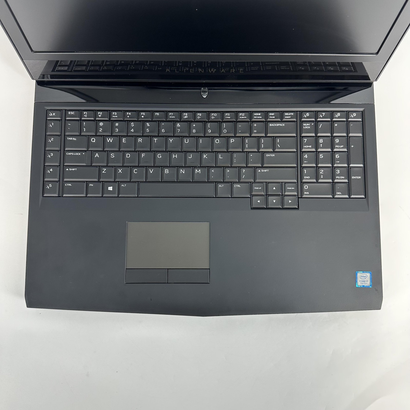 Dell Alienware 17 R4 FHD i7-7700HQ 2.80GHz 16GB 128GB SSD/1TB HDD GTX 1070 Good