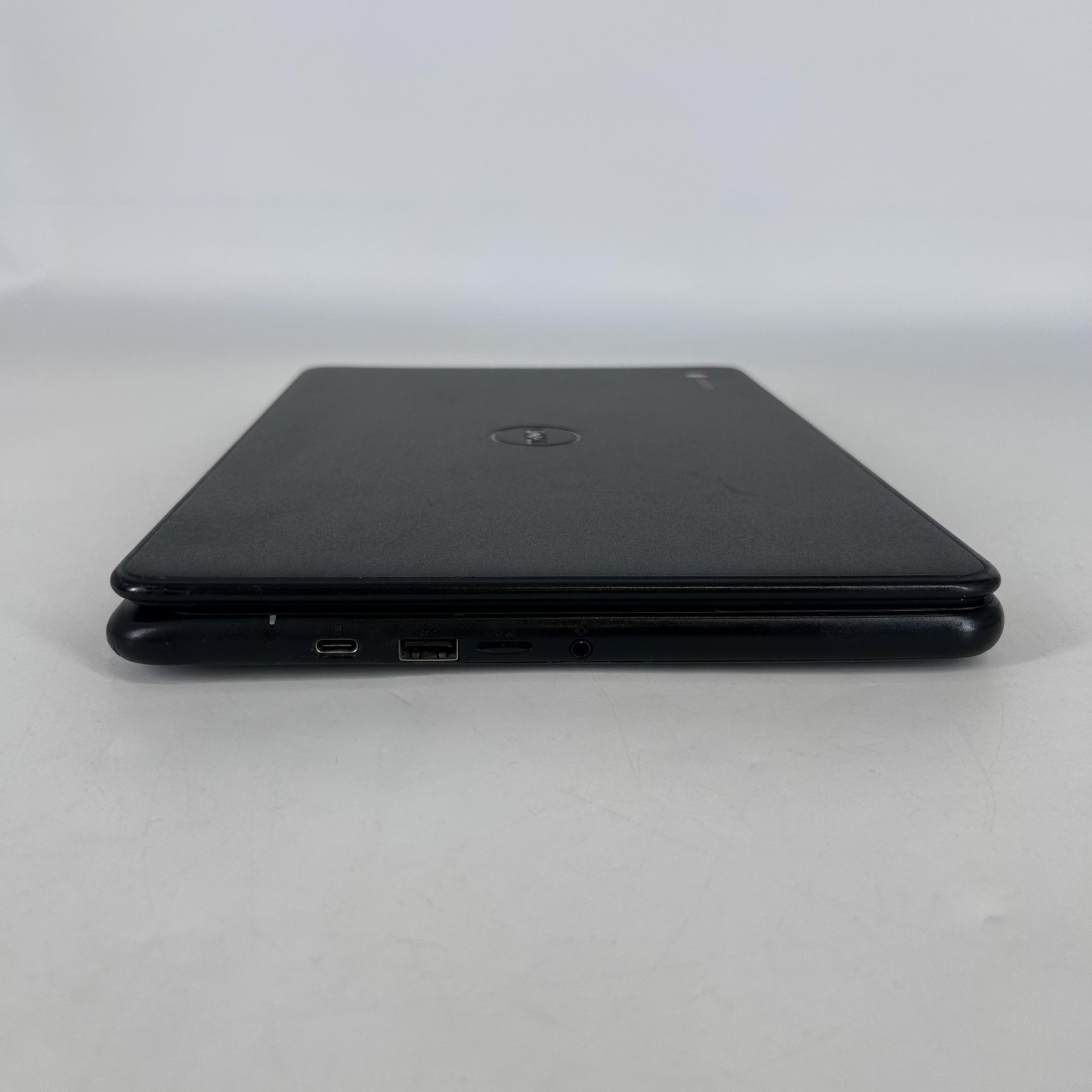 Dell Chromebook 5190 11.6 Black HD 1.1 GHz Celeron 4GB 32GB eMMC Good
