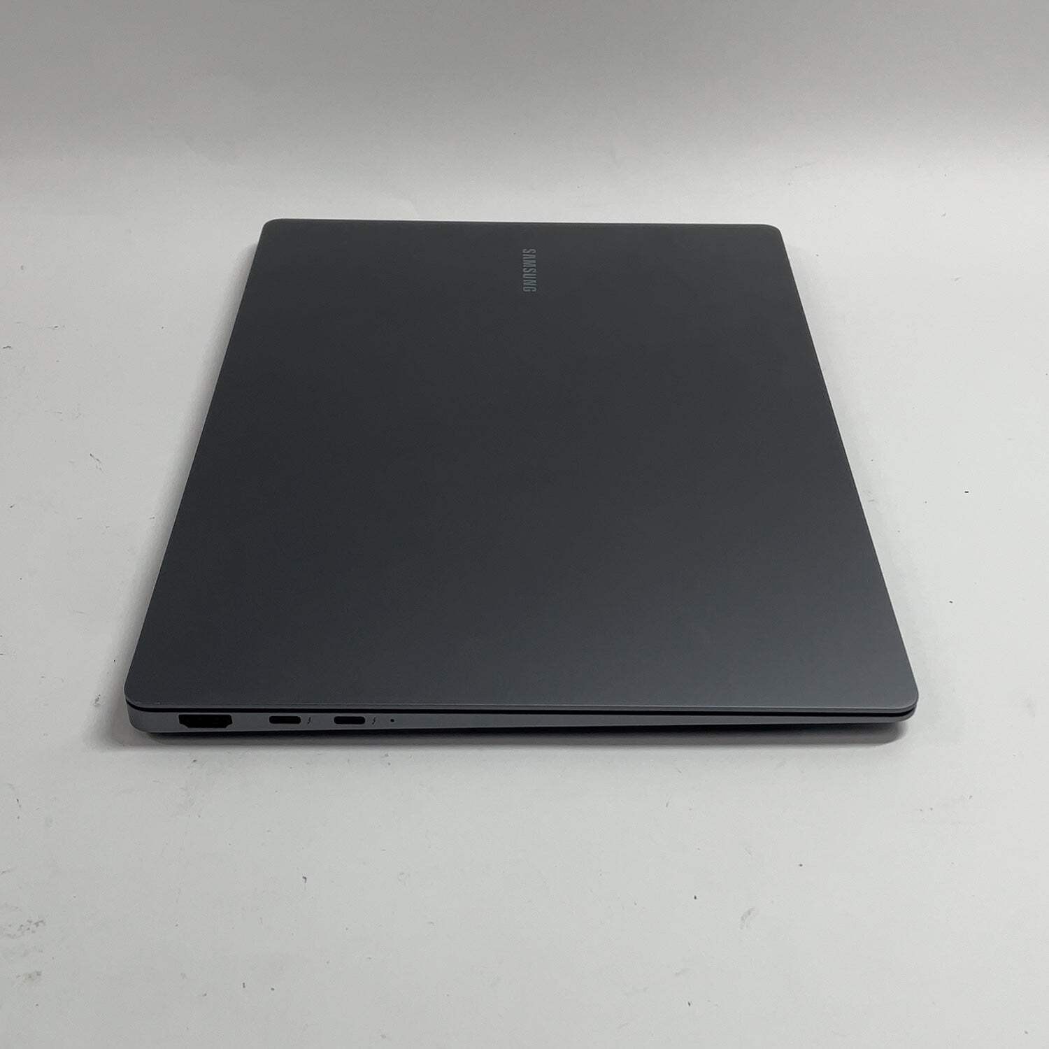 Samsung Galaxy Book NP940XHA 14″ Core Ultra 7 256V 2.2GHz 16GB RAM 512GB SSD