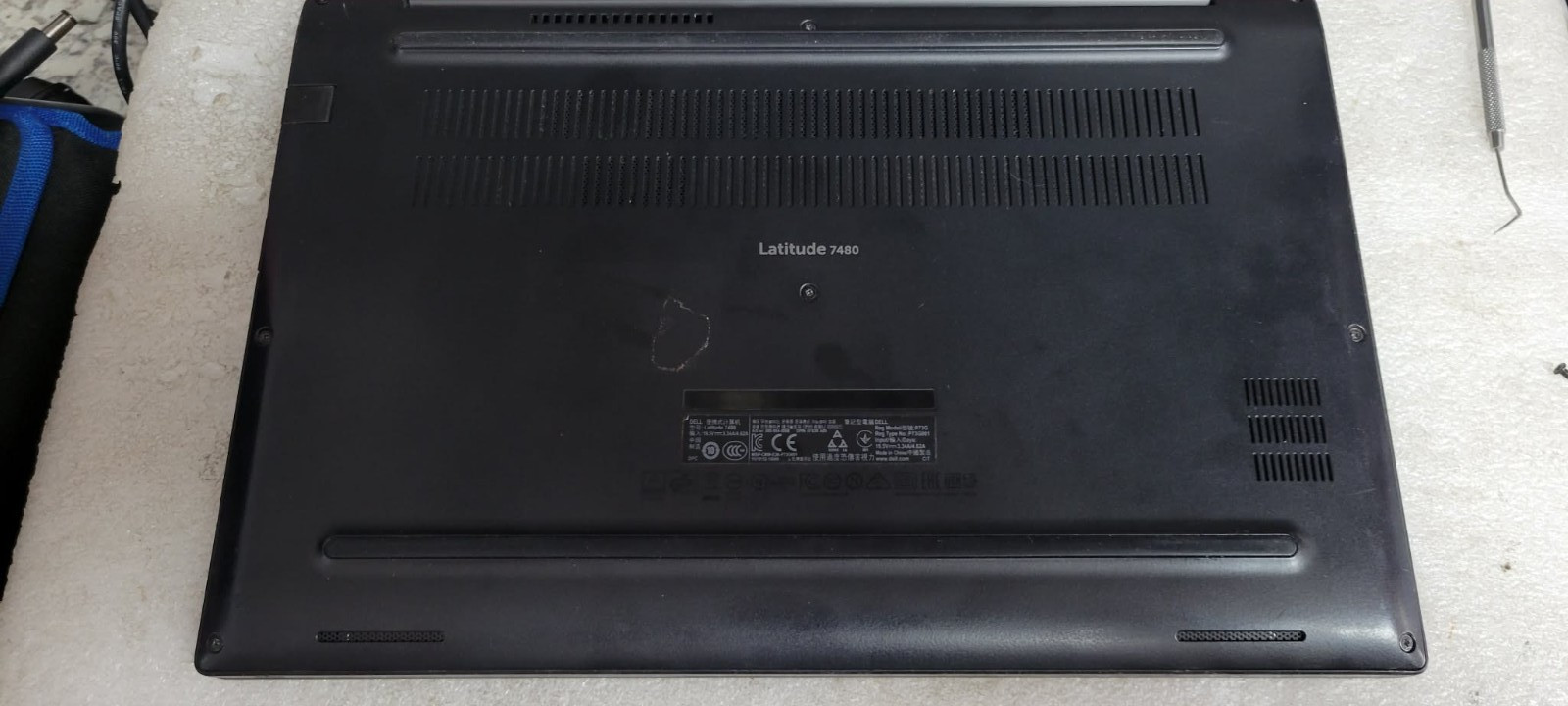 Dell Latitude 7480 i5-7300u 2.6GHz 4GB RAM No SSD/OS