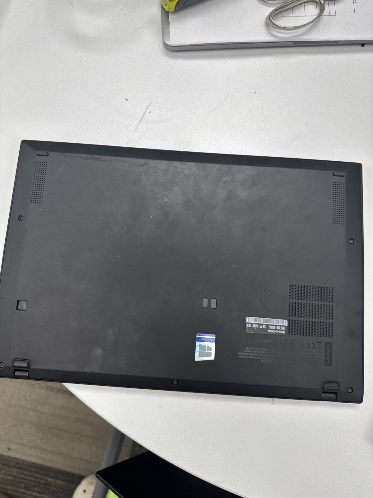 lenovo thinkpad x1 carbon gen 7 i5 (boots to bios)