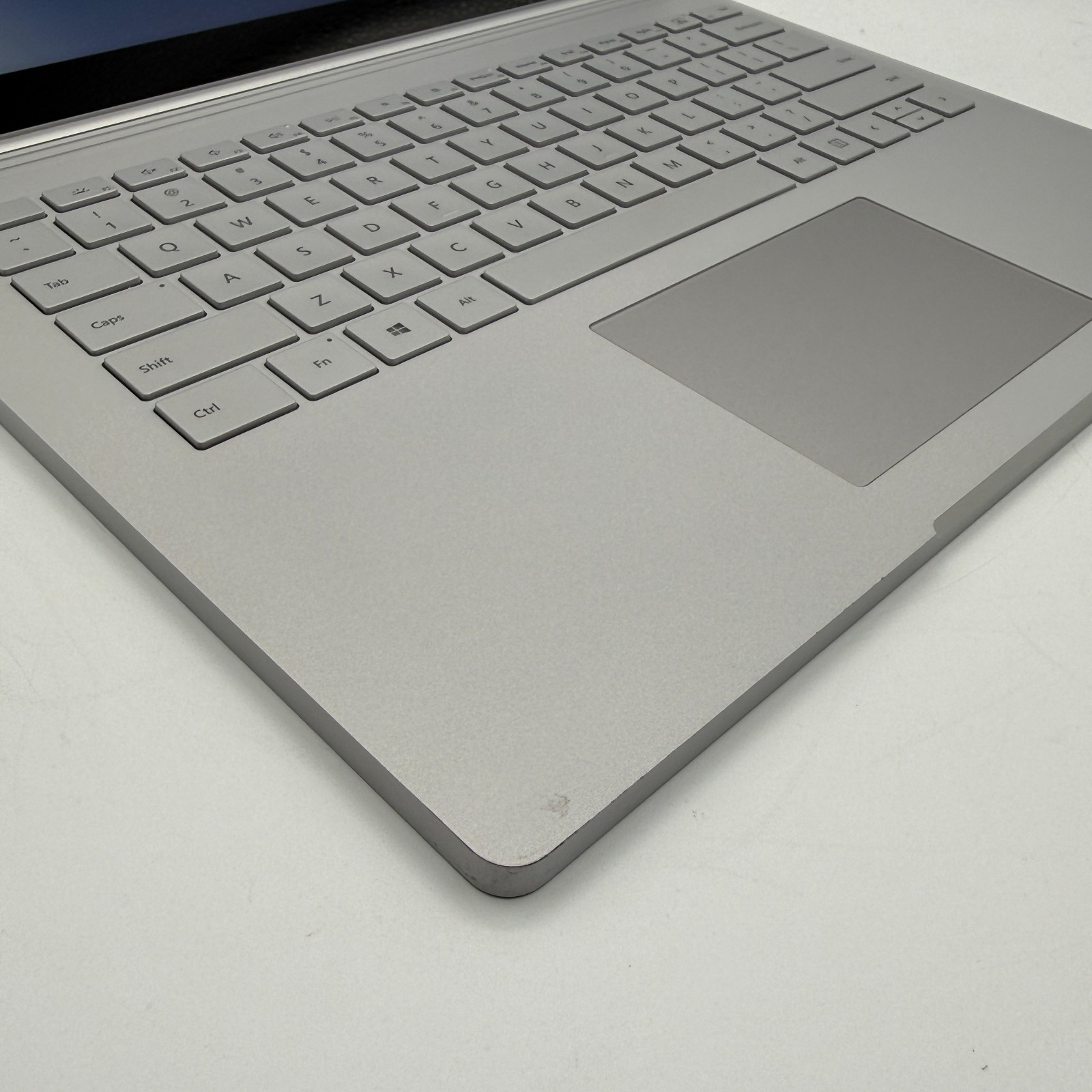 Microsoft Surface Book 3 1899 i7-1065G7 1.3GHz 32GB RAM 512GB SSD GTX 1650 Max-Q