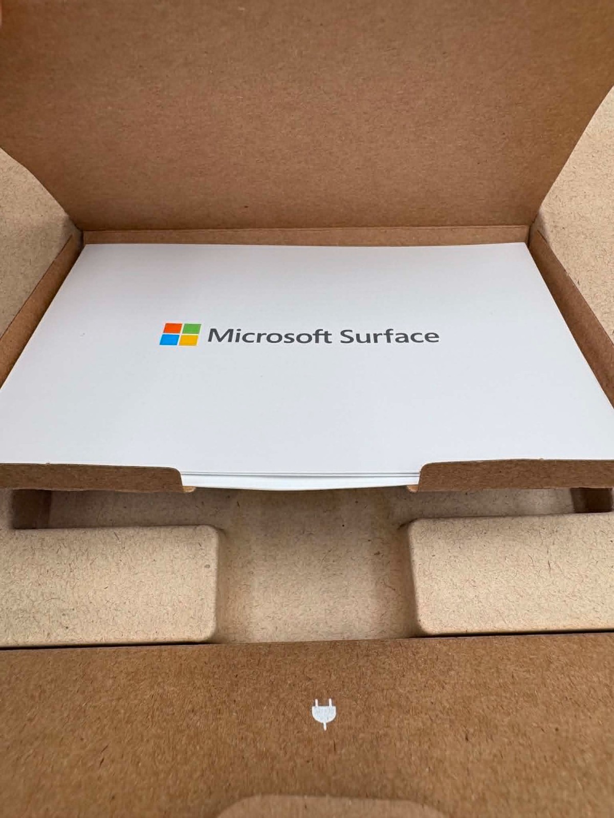13.8″ Microsoft Surface Business Laptop 7th Ed – Intel Ultra 7 268V, 32GB, 256GB