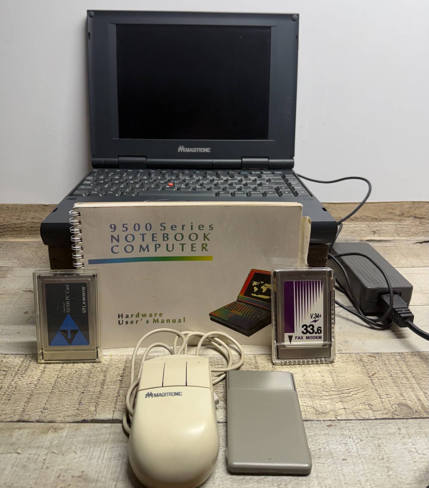 Vintage- Magitronic Laptop – For Parts – *** Please Read*** – Fast Ship