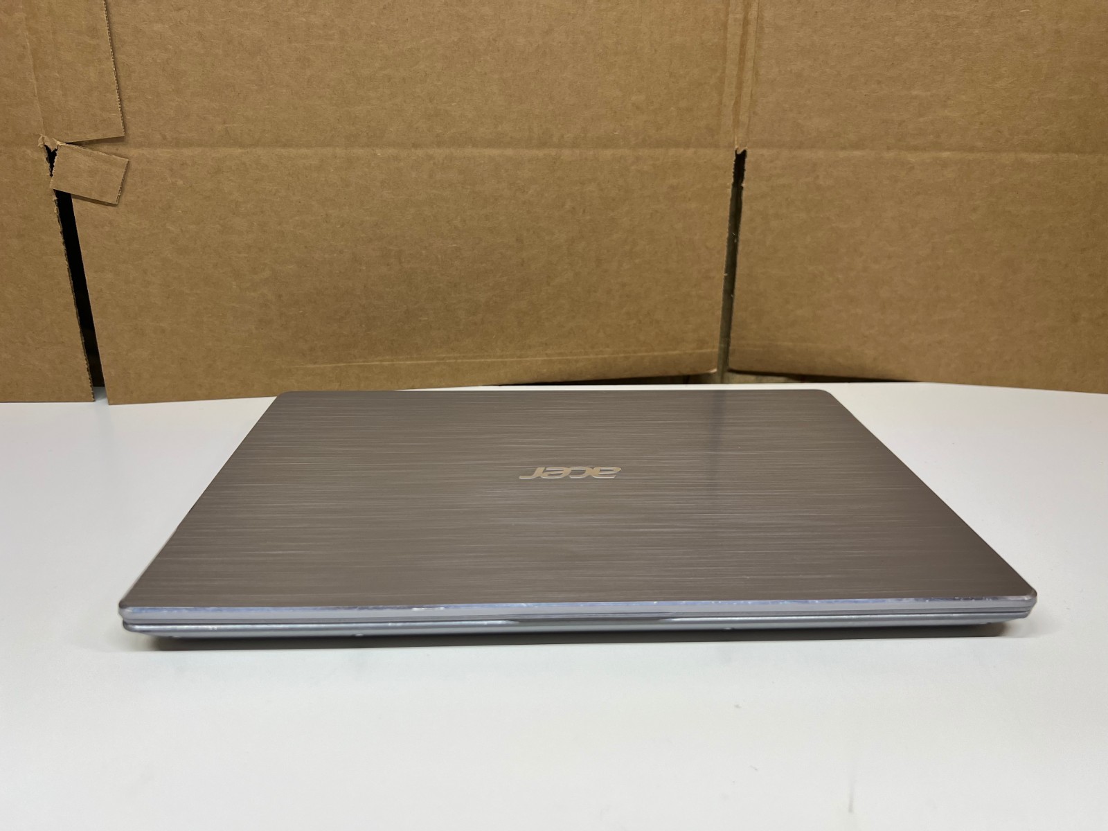 Acer Swift 3 SF314-54-39BH 14″ Laptop – 128GB SSD, 4GB RAM, Intel i3, Windows 10