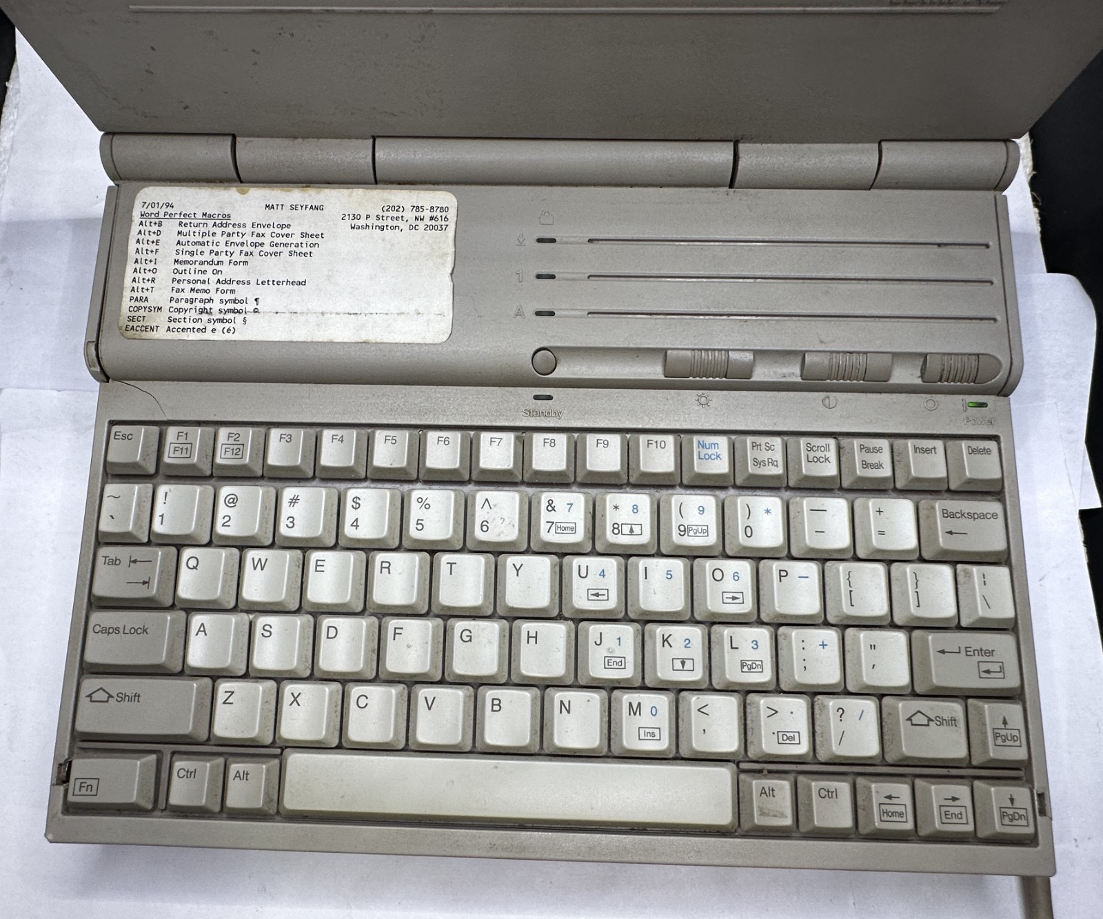 VINTAGE COMPAQ LTE/286 LAPTOP W/ AC ADAPTER, STRICTLY AS IS FOR PARTS/REPAIR!
