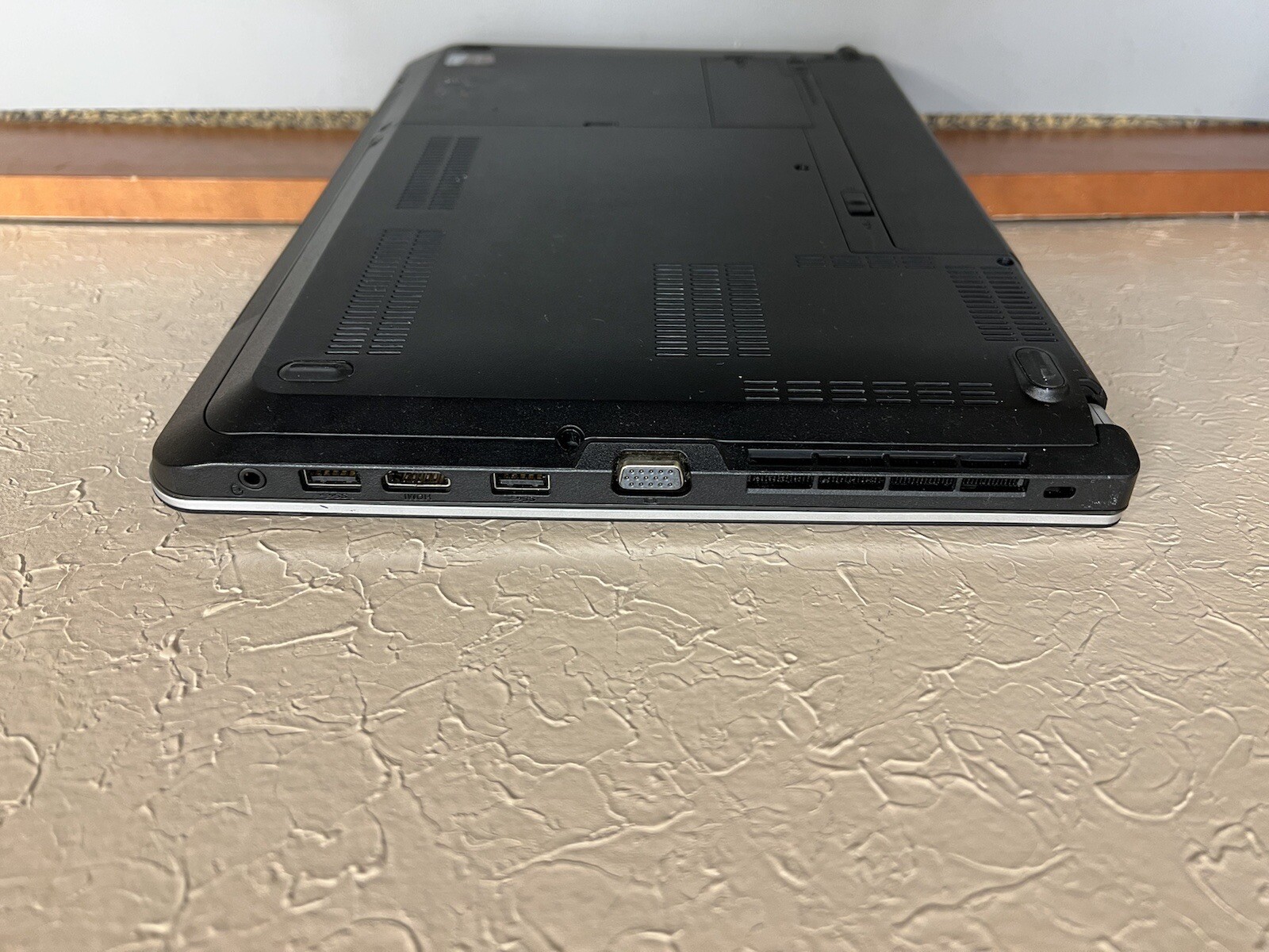 LENOVO THINKPAD EDGE E431 Intel Core i3-2348m 2.30GHz 4GB RAM 250GB HDD WEBCAM