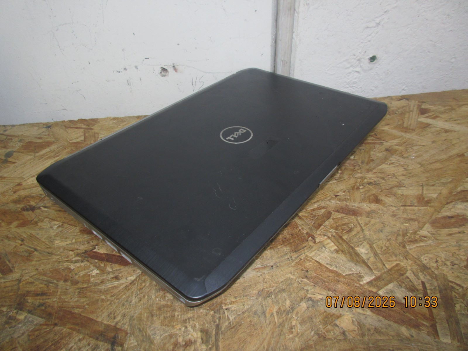 Dell Latitude E5520 Laptop i5-2ND @ 2.5GHz 4GB RAM | NO BATTERY, NO HDD, NO OS |