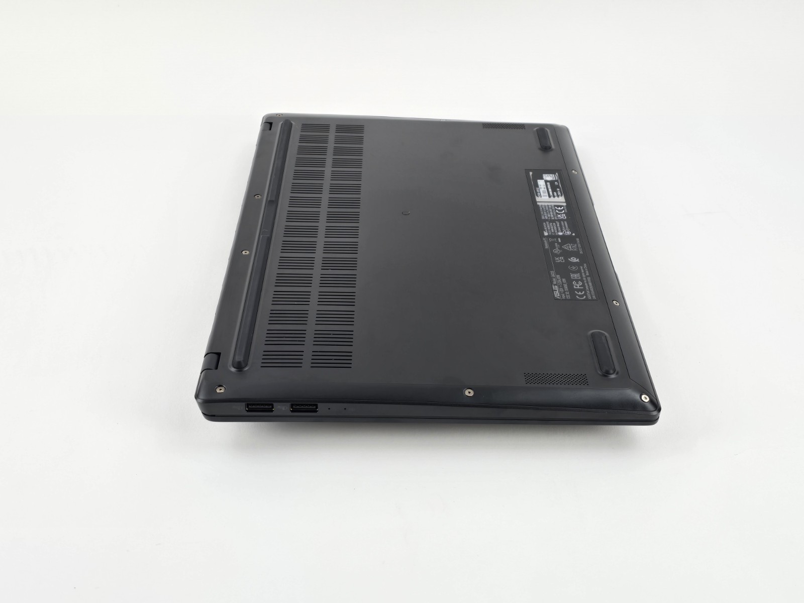 ASUS Vivobook S 14 14″ OLED (Core Ultra 5 226V, 16GB RAM, 512GB SSD) – Good