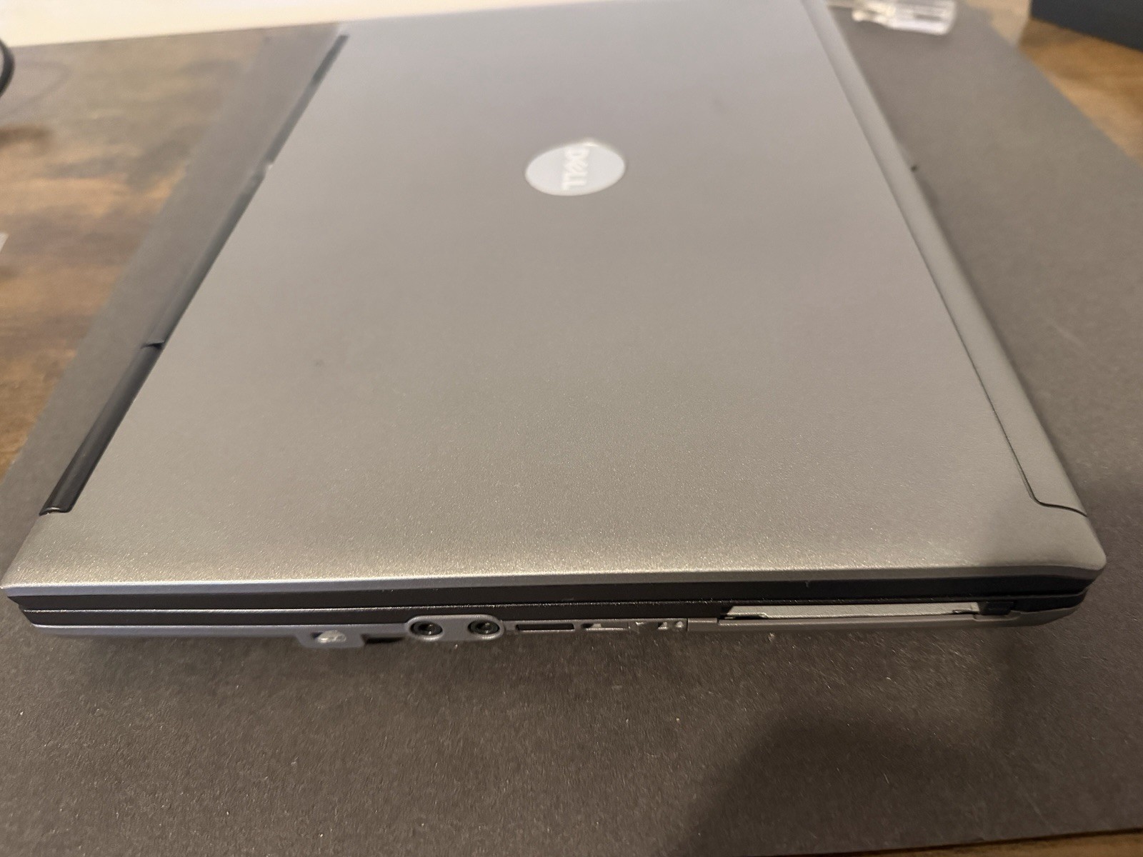 Dell D620 Laptop 1GB RAM 80GB HD Windows XP WIFI DVD