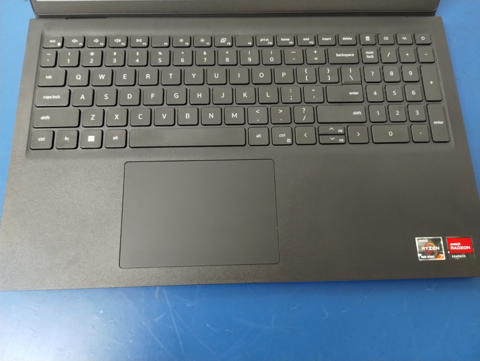 DELL 15 DC15255 G8MK9, AMD Ryzen 7 7730U, 2.00 GHz, 16 GB RAM, 512 GB NVMe SSD
