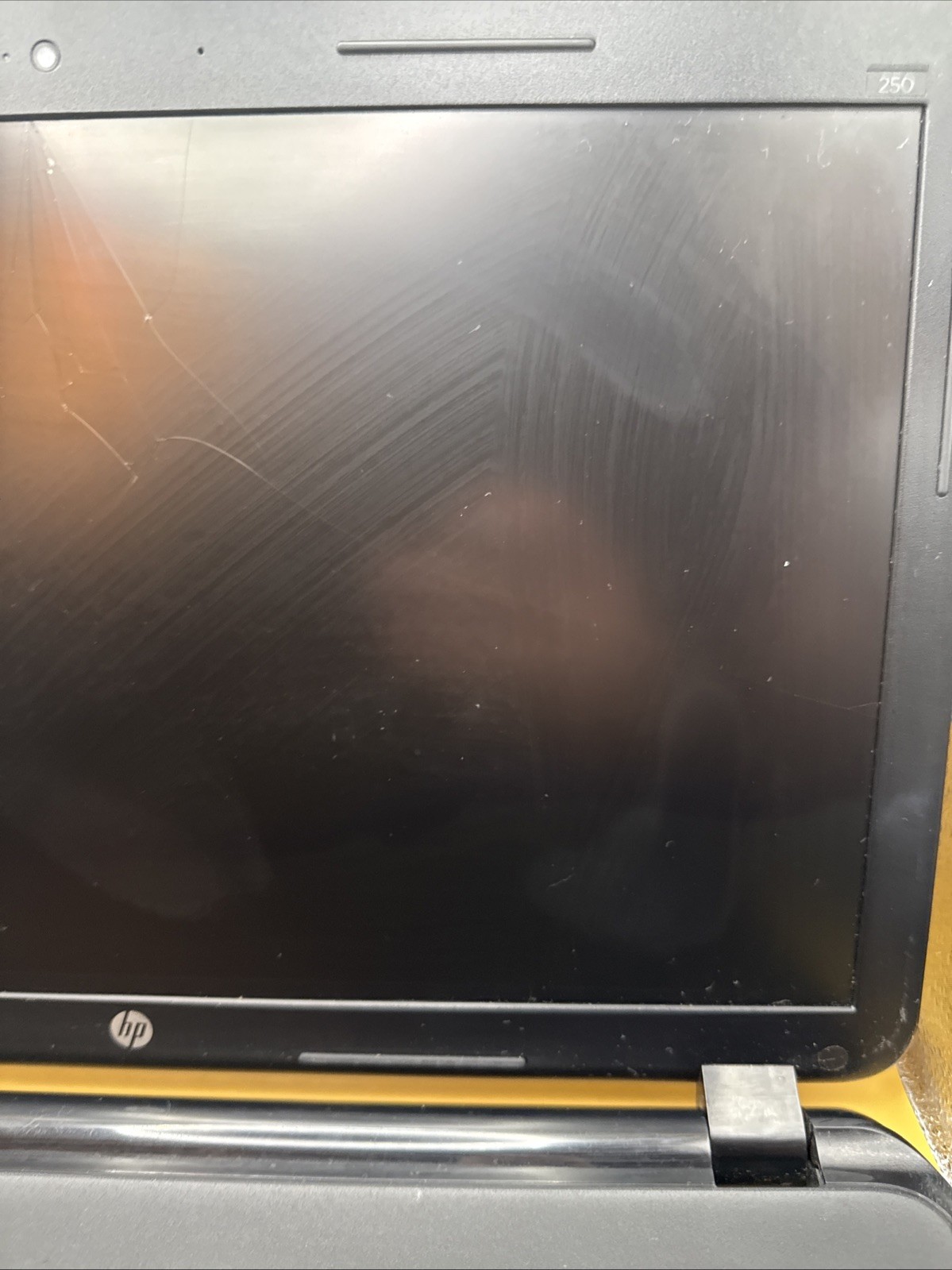 HP Envy 17-3290NR 17.3″ i7-3720QM, 8GB Ram, Beats Audio, AMD Radeon 7800M,READ