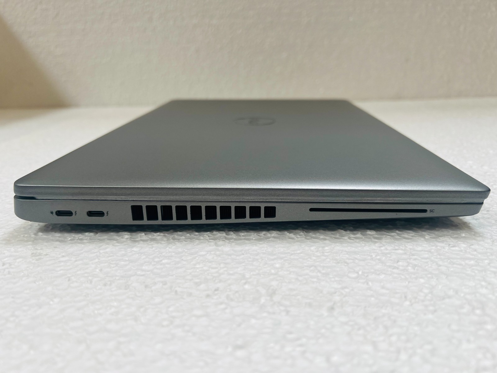 Dell Precision 3570 Laptop Workstation i5-1250P 16GB DDR5 512NVMe SSD Win 11 Pro