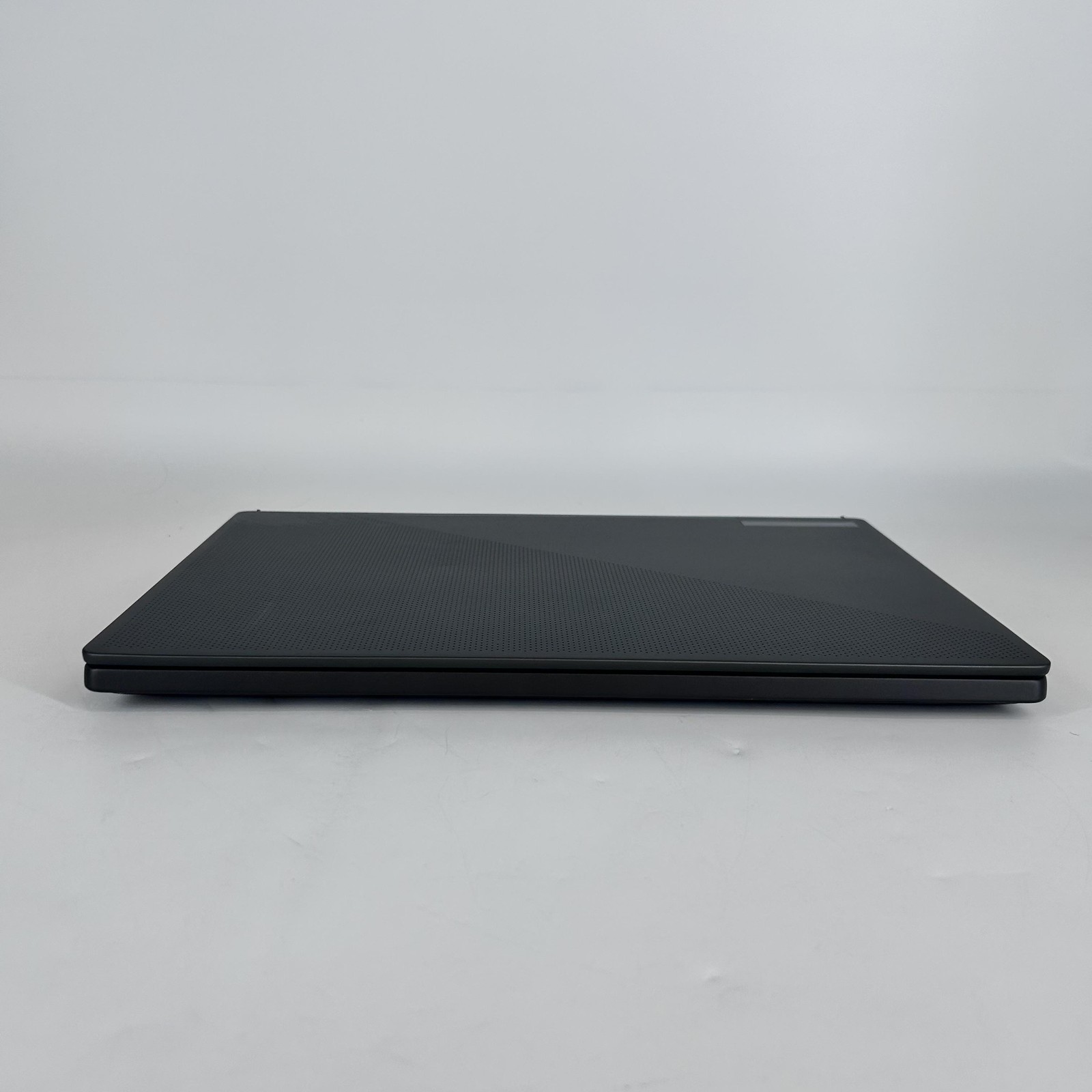 Asus ROG Zephyrus G16 GU603 FHD+ i7-13620H 16GB 512GB RTX 4070 MINOR FRAME SPLIT