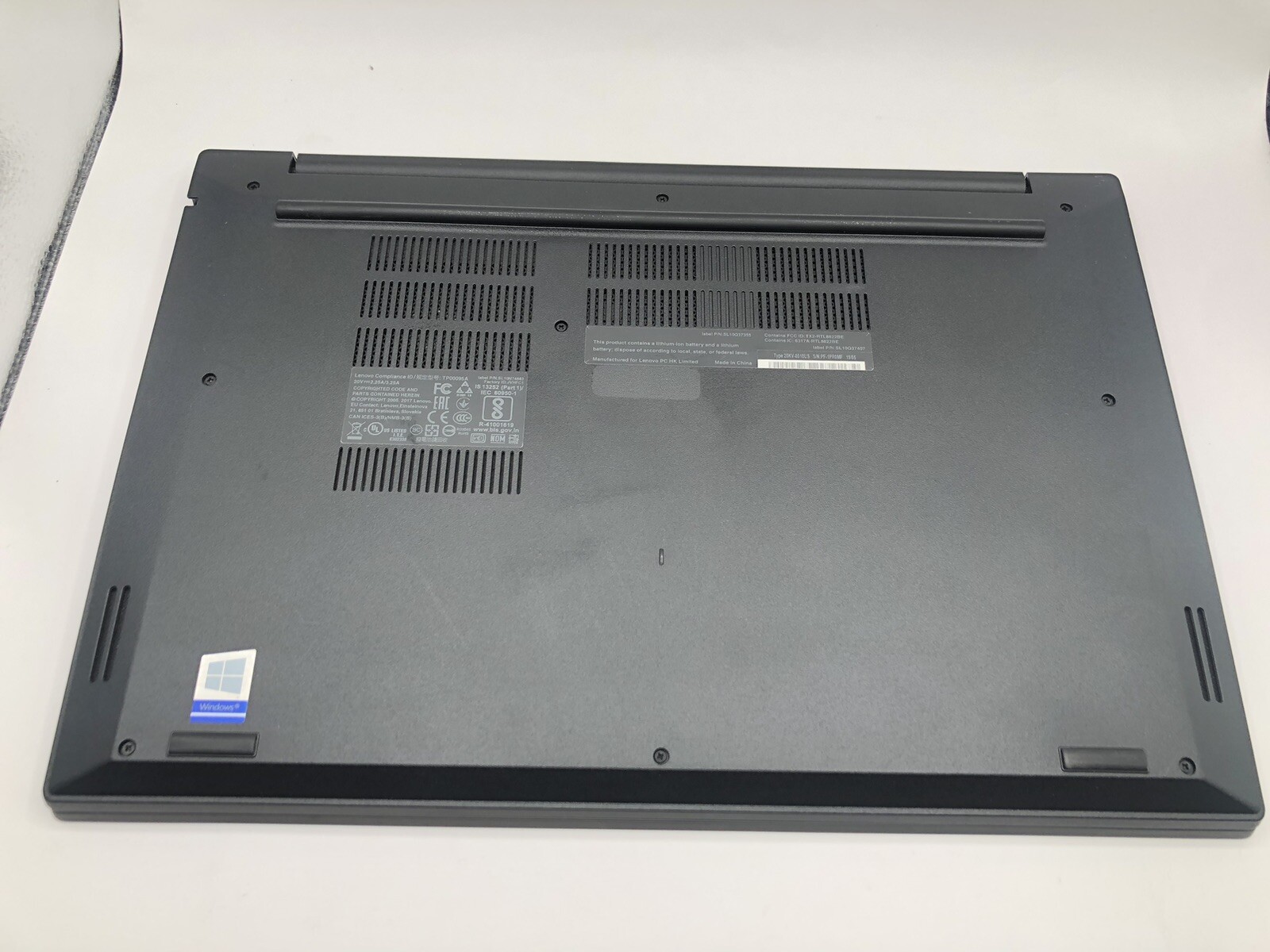 Lenovo Thinkpad E585 AMD Ryzen 3 2200U 2.50GHz 512GB SSD 8GB RAM Windows 10 Pro